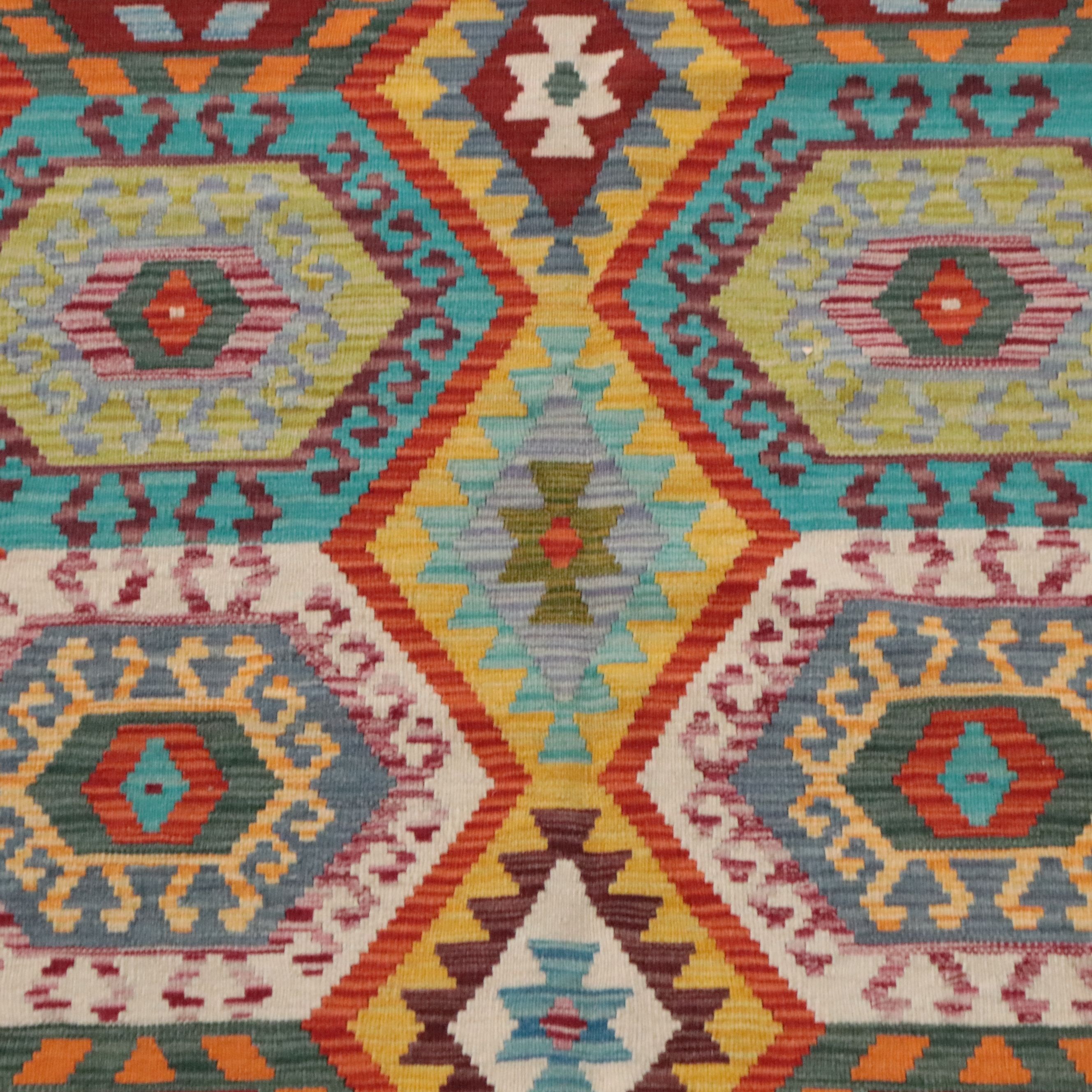 6'6 x 10' Handwoven Pakistani Kilim Area Rug