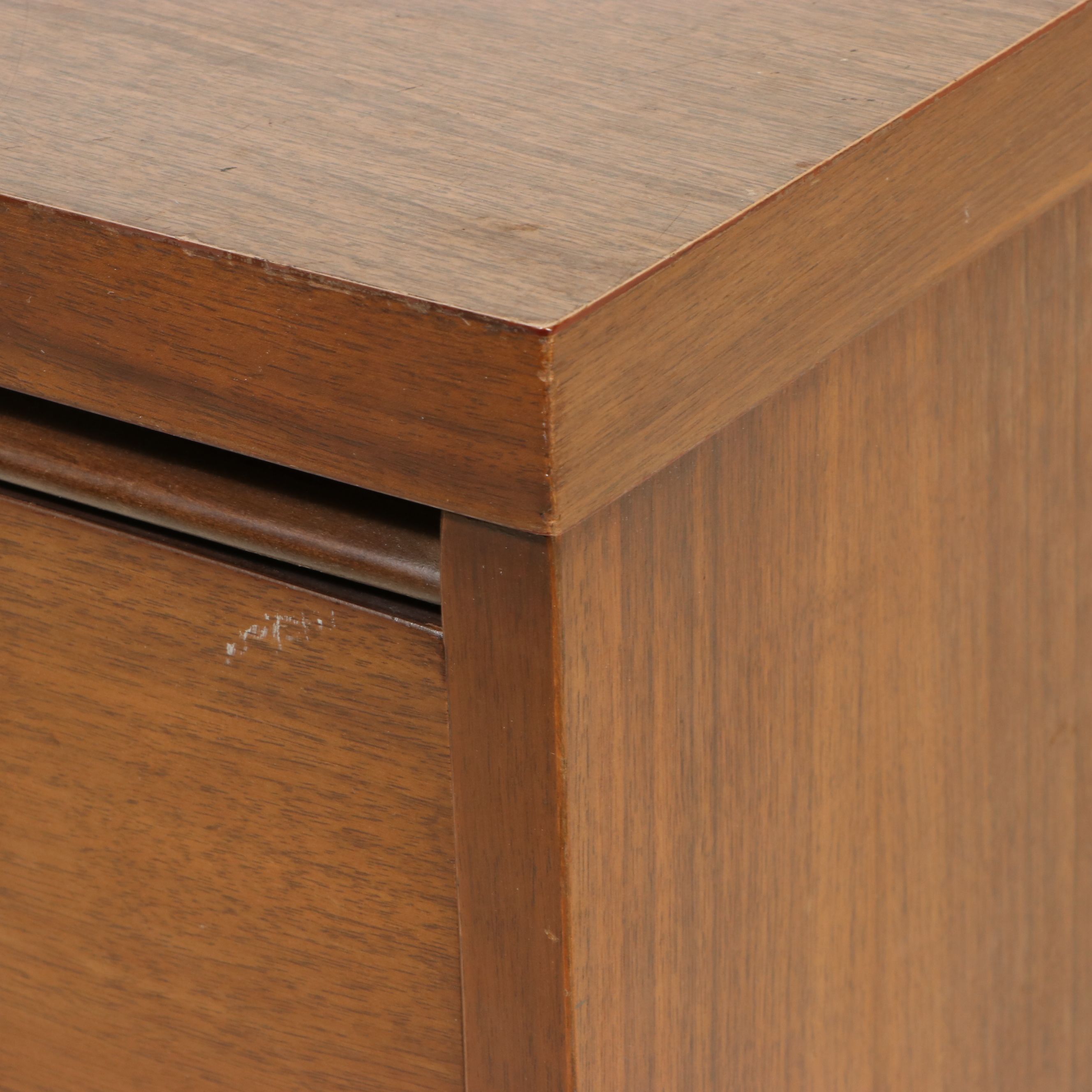Mid Century Modern Three Drawer Chest, Mid-20th Century