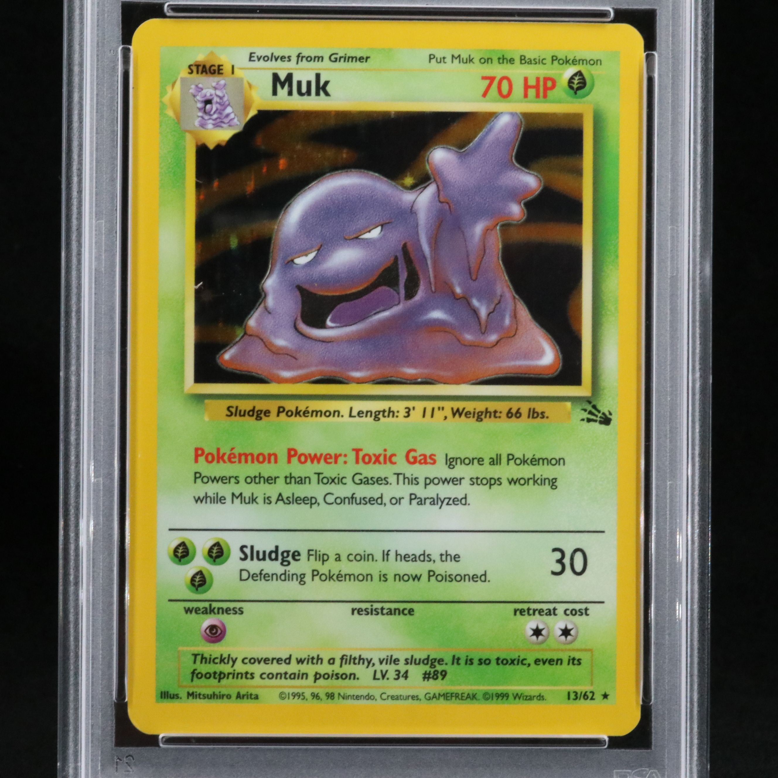 Fossil Set Muk Holographic Pokémon Card Graded PSA 8