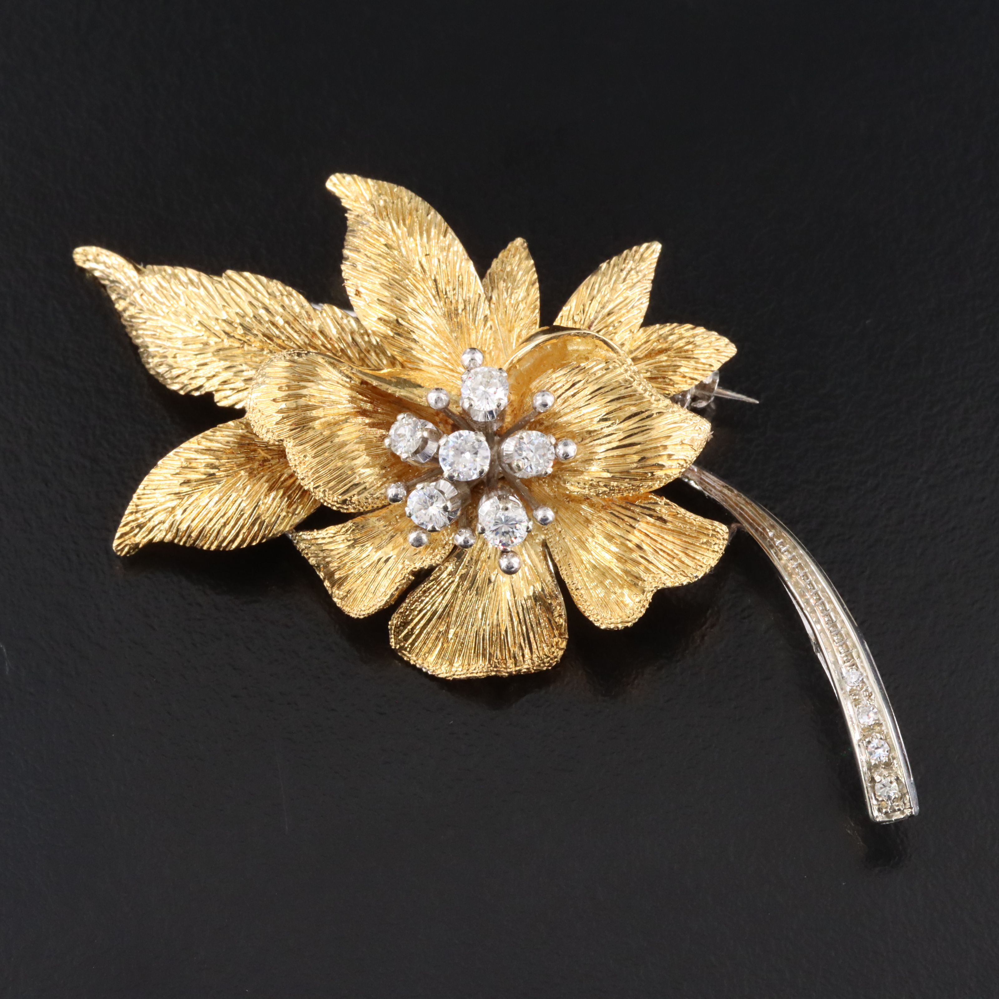 Vintage 18K 0.57 CTW Diamond Floral Brooch