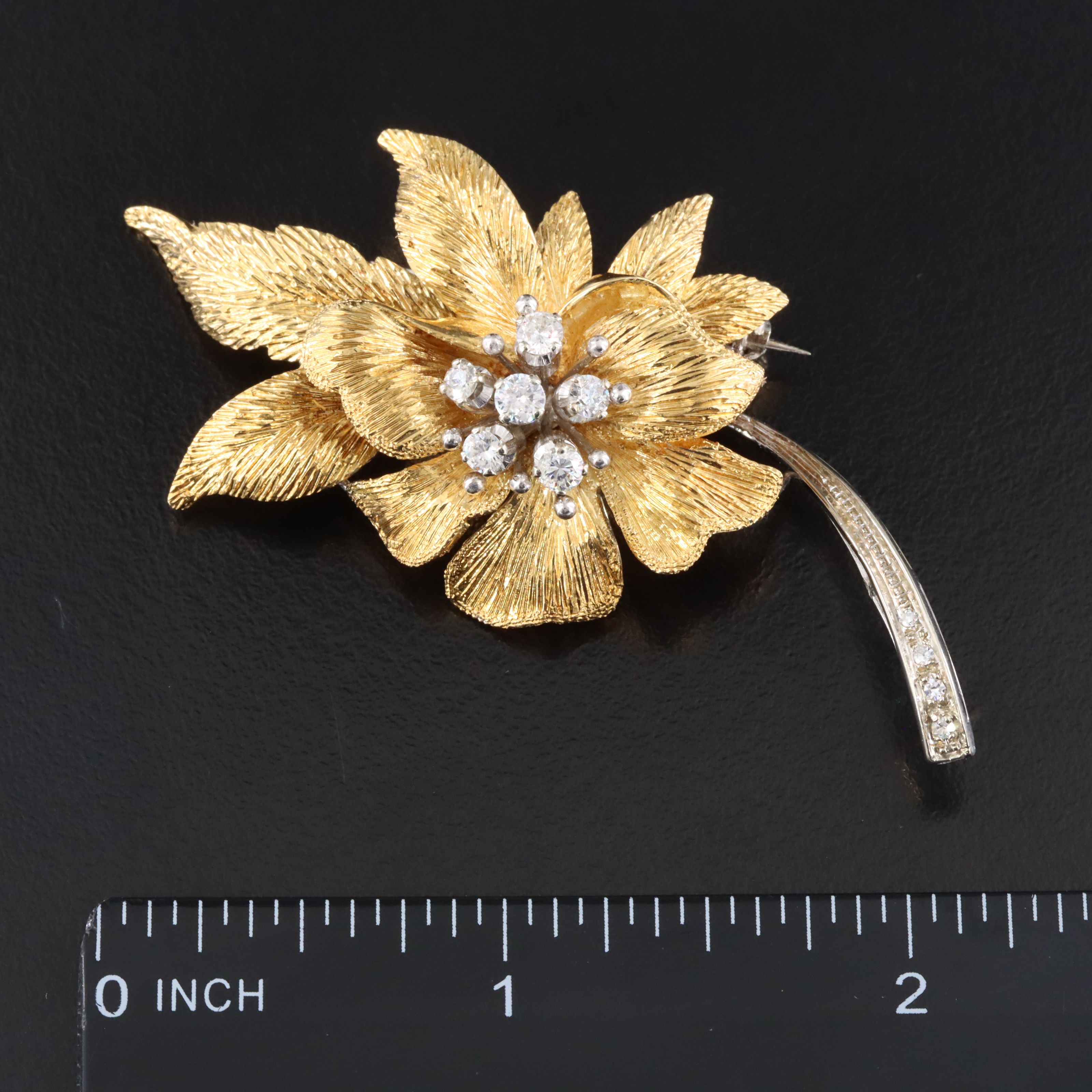 Vintage 18K 0.57 CTW Diamond Floral Brooch
