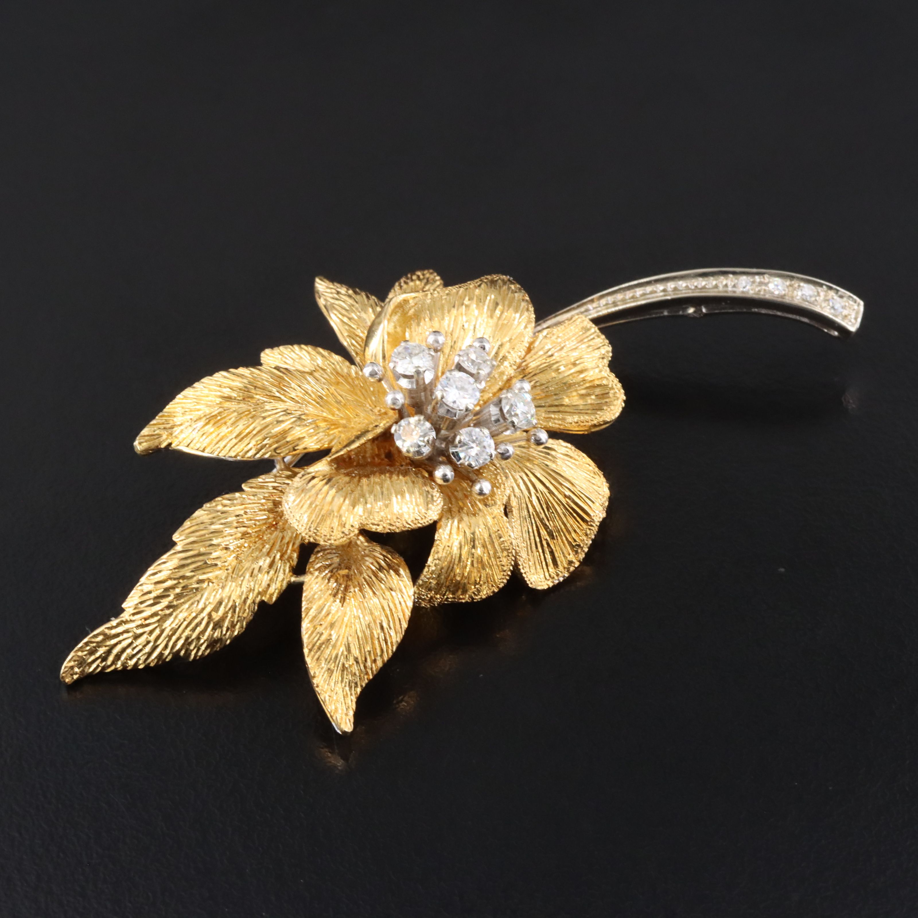 Vintage 18K 0.57 CTW Diamond Floral Brooch