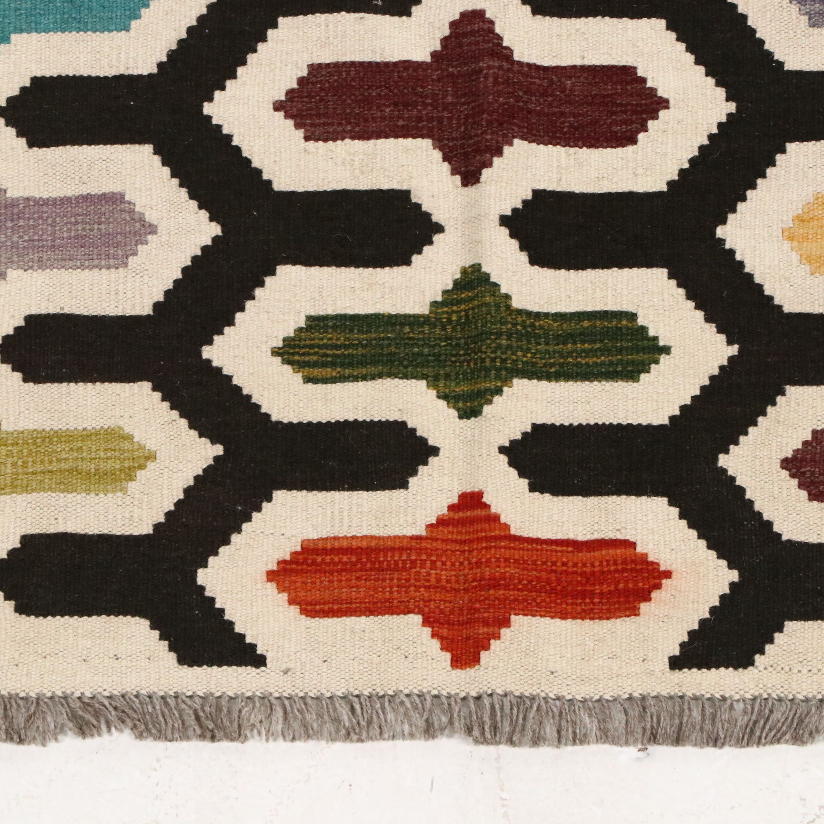 5'9 x 8'4 Handwoven Pakistani Kilim Area Rug