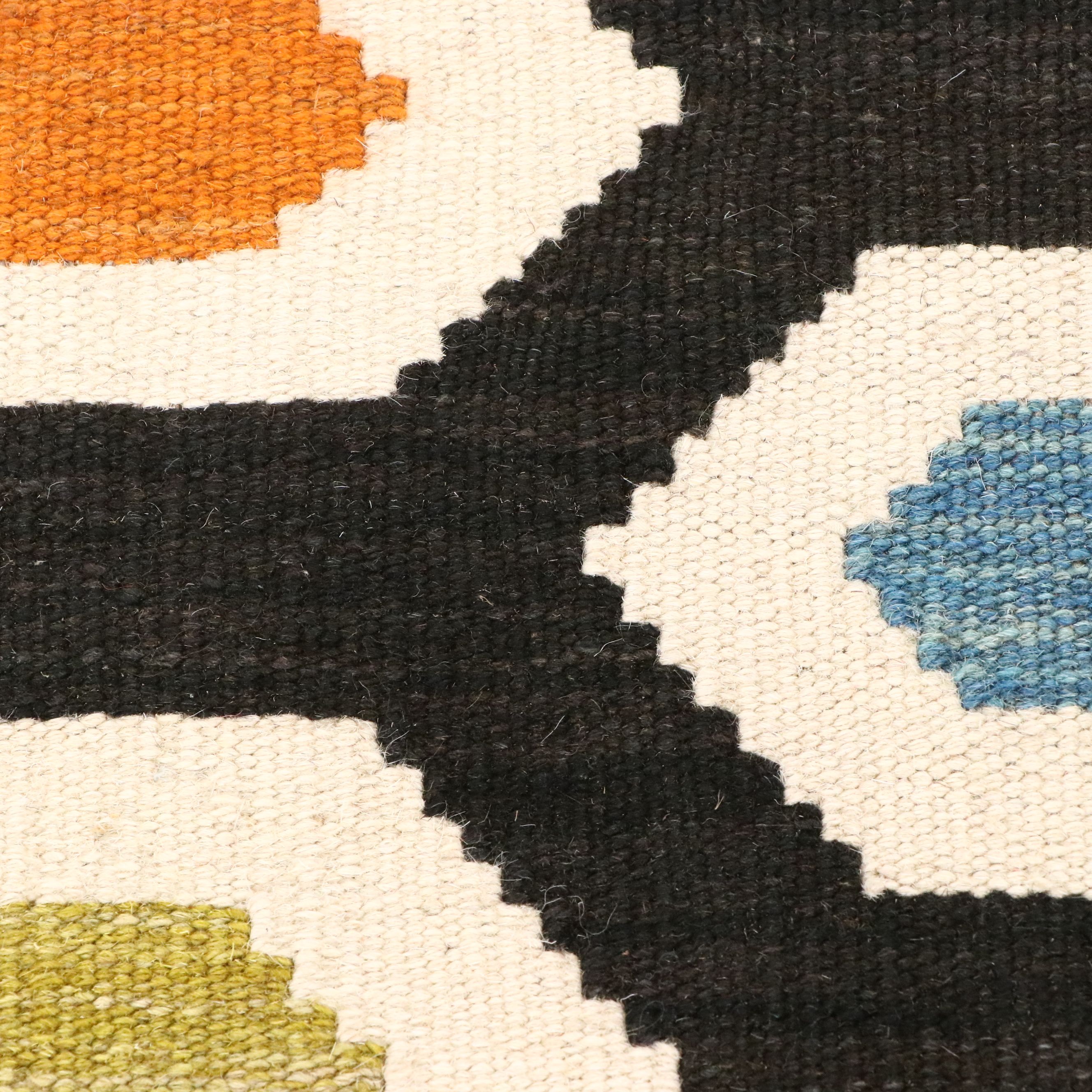 5'9 x 8'4 Handwoven Pakistani Kilim Area Rug