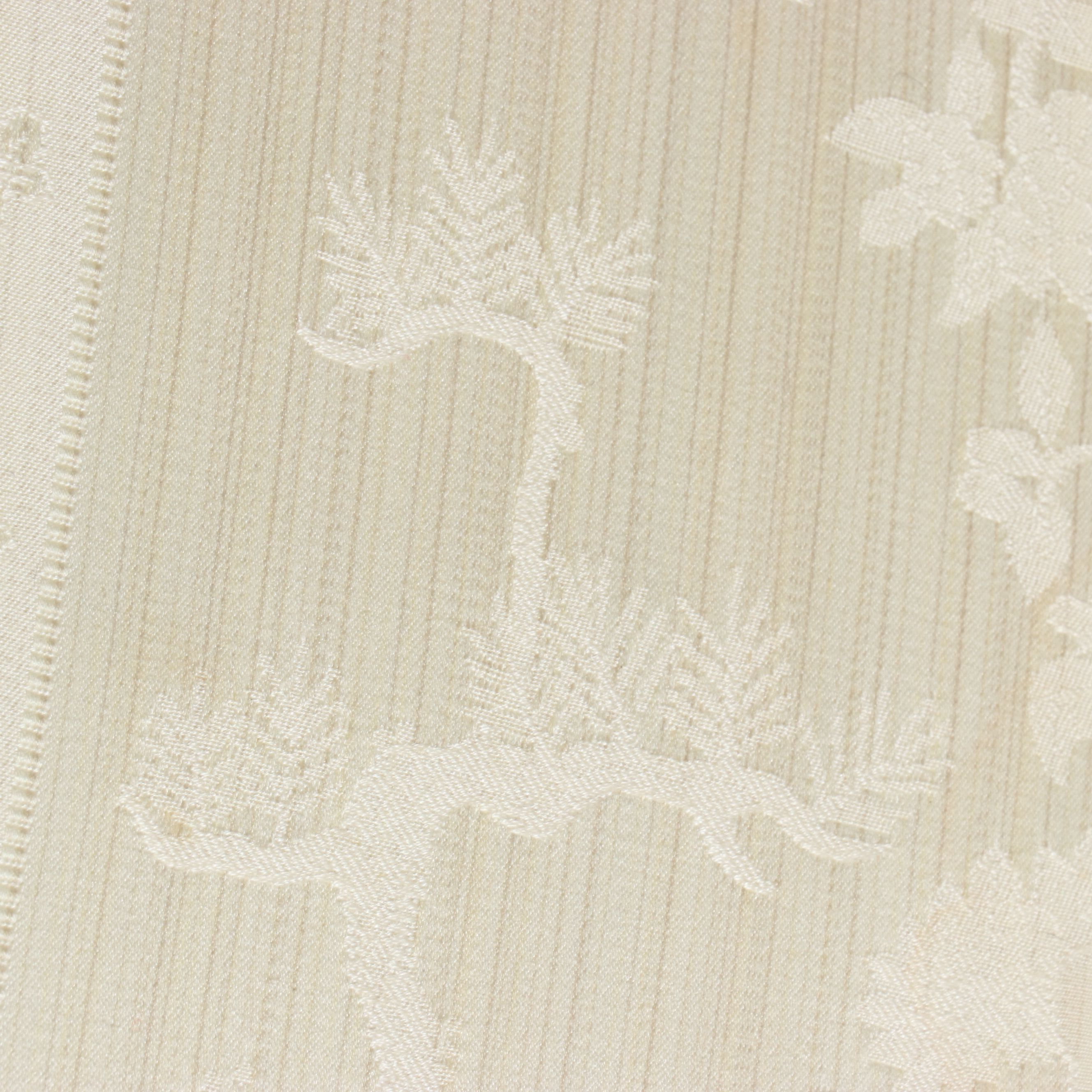 Chippendale Style Loveseat in Ivory Damask