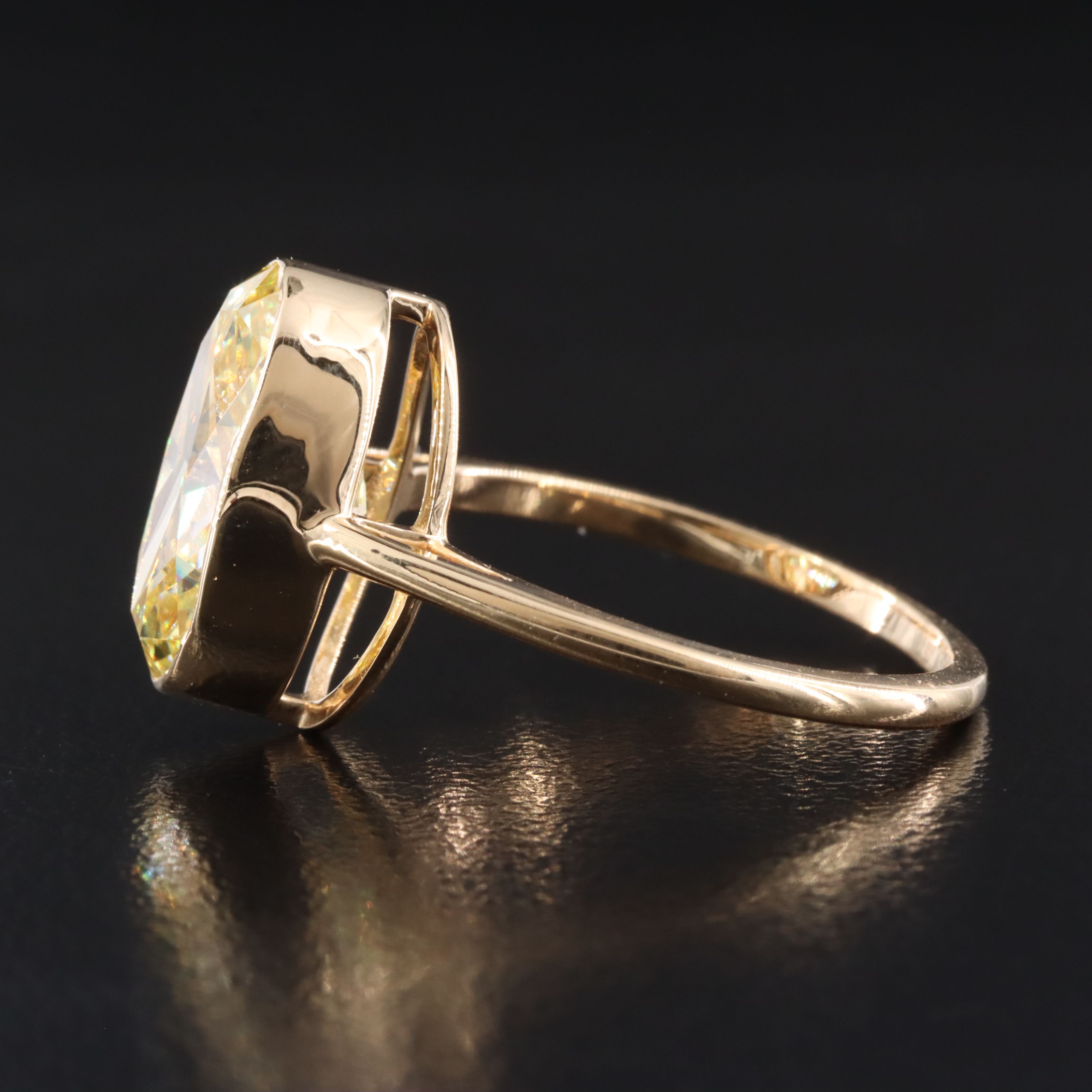 18K 5.11 CT Lab Grown Fancy Intense Yellow Diamond Ring with IGI Report