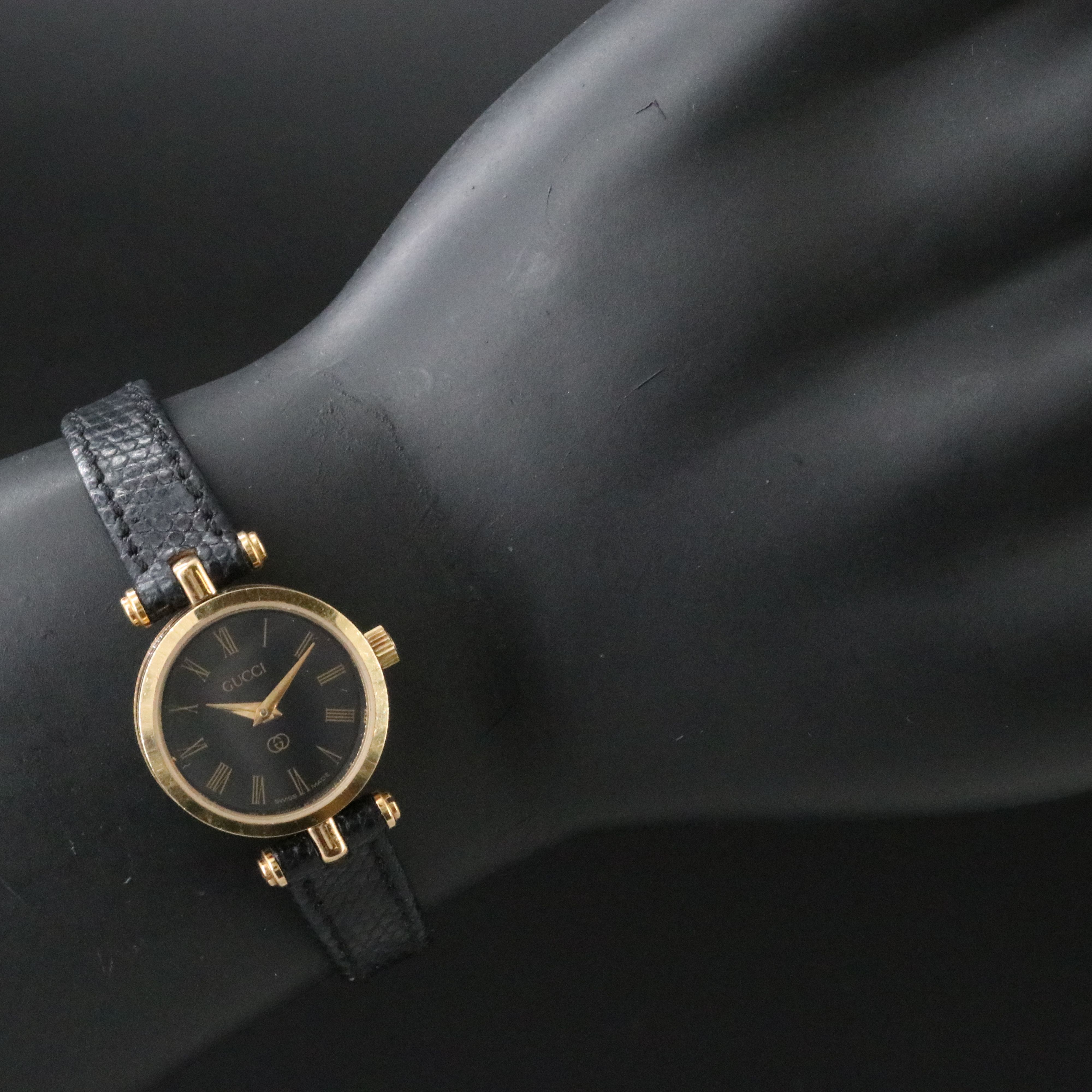 Neo Vintage Gucci 2000L Stacked Case Quartz Watch