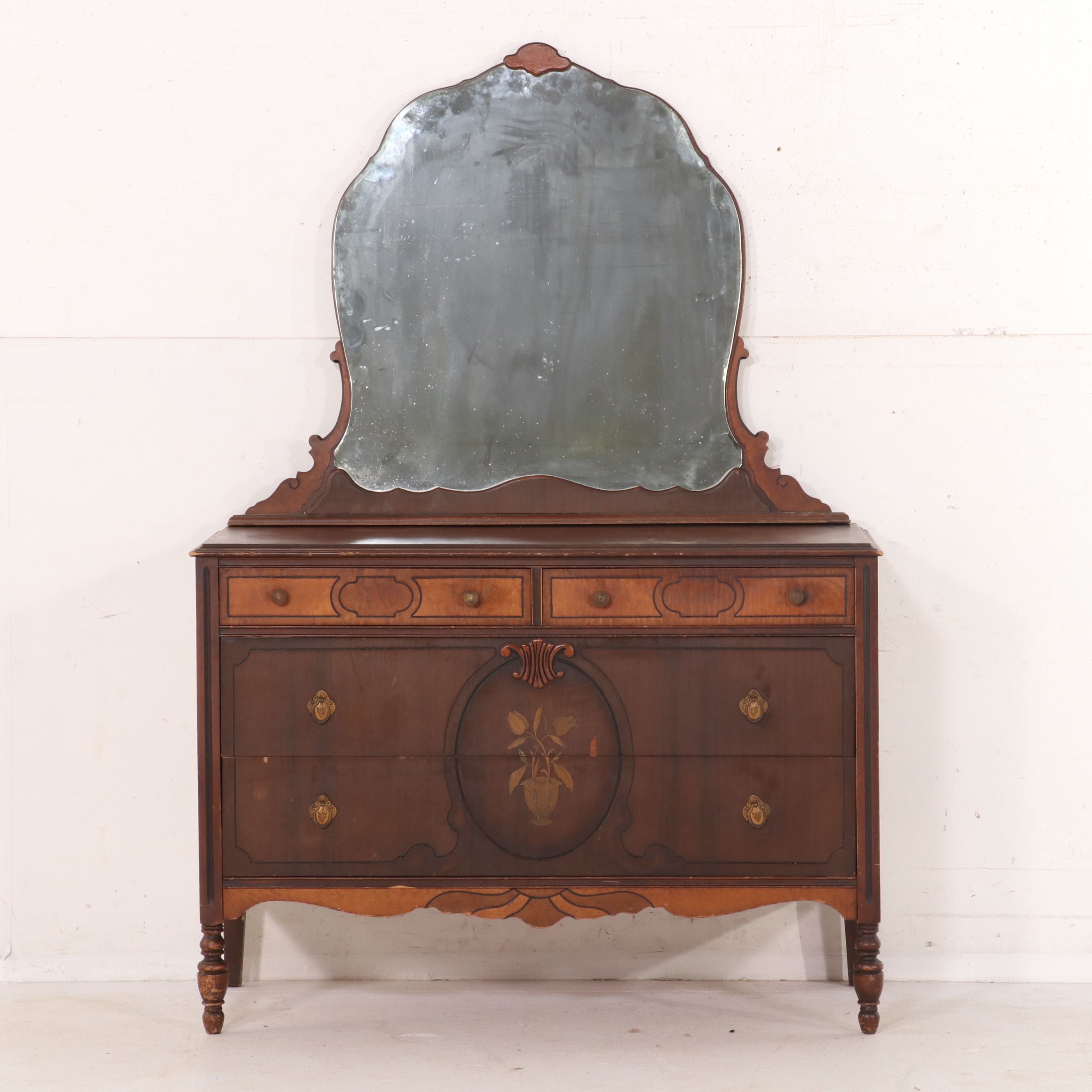 Sheraton Revival Inlaid Walnut Dresser with Mirror, Early 20th Century