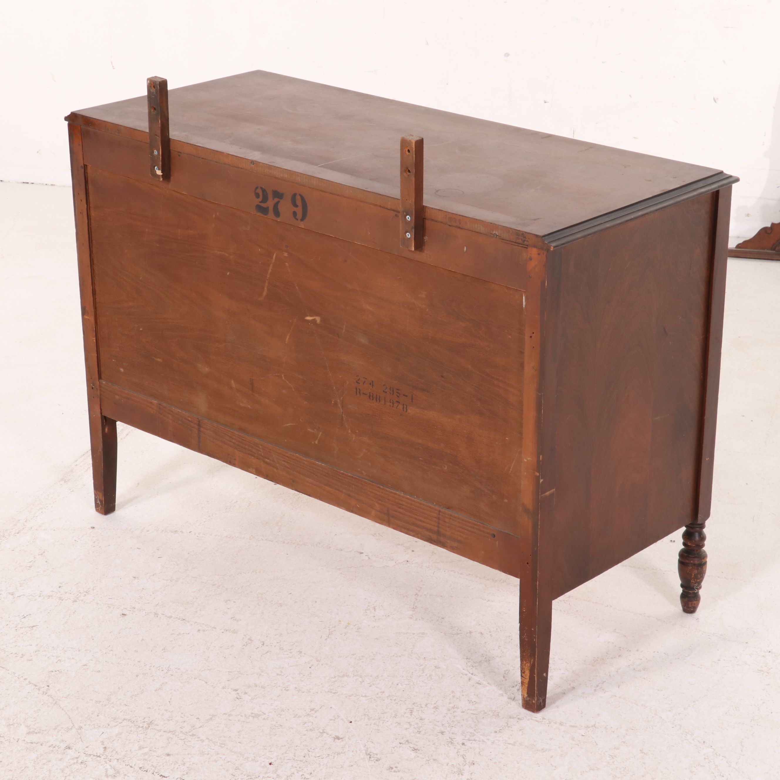Sheraton Revival Inlaid Walnut Dresser with Mirror, Early 20th Century