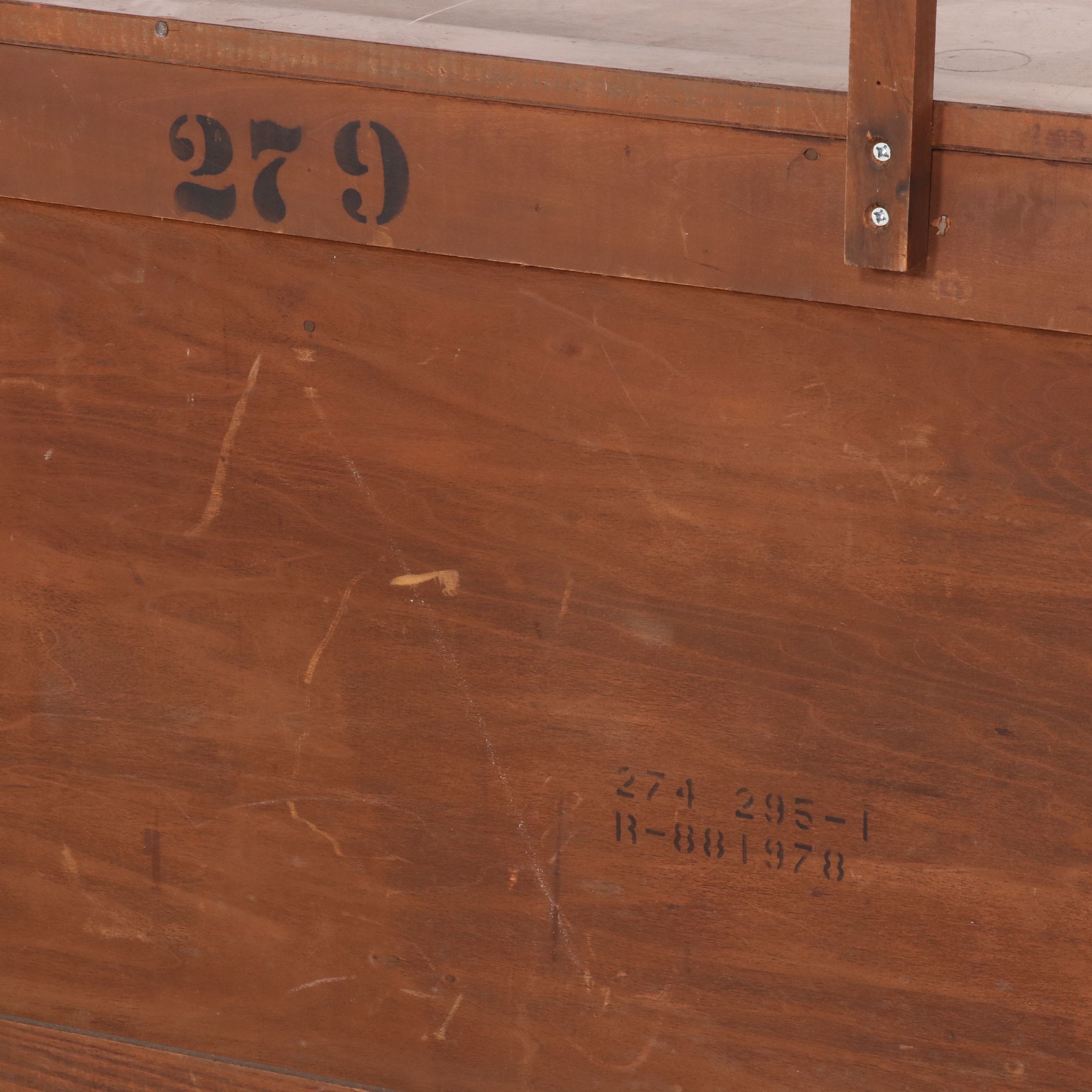 Sheraton Revival Inlaid Walnut Dresser with Mirror, Early 20th Century