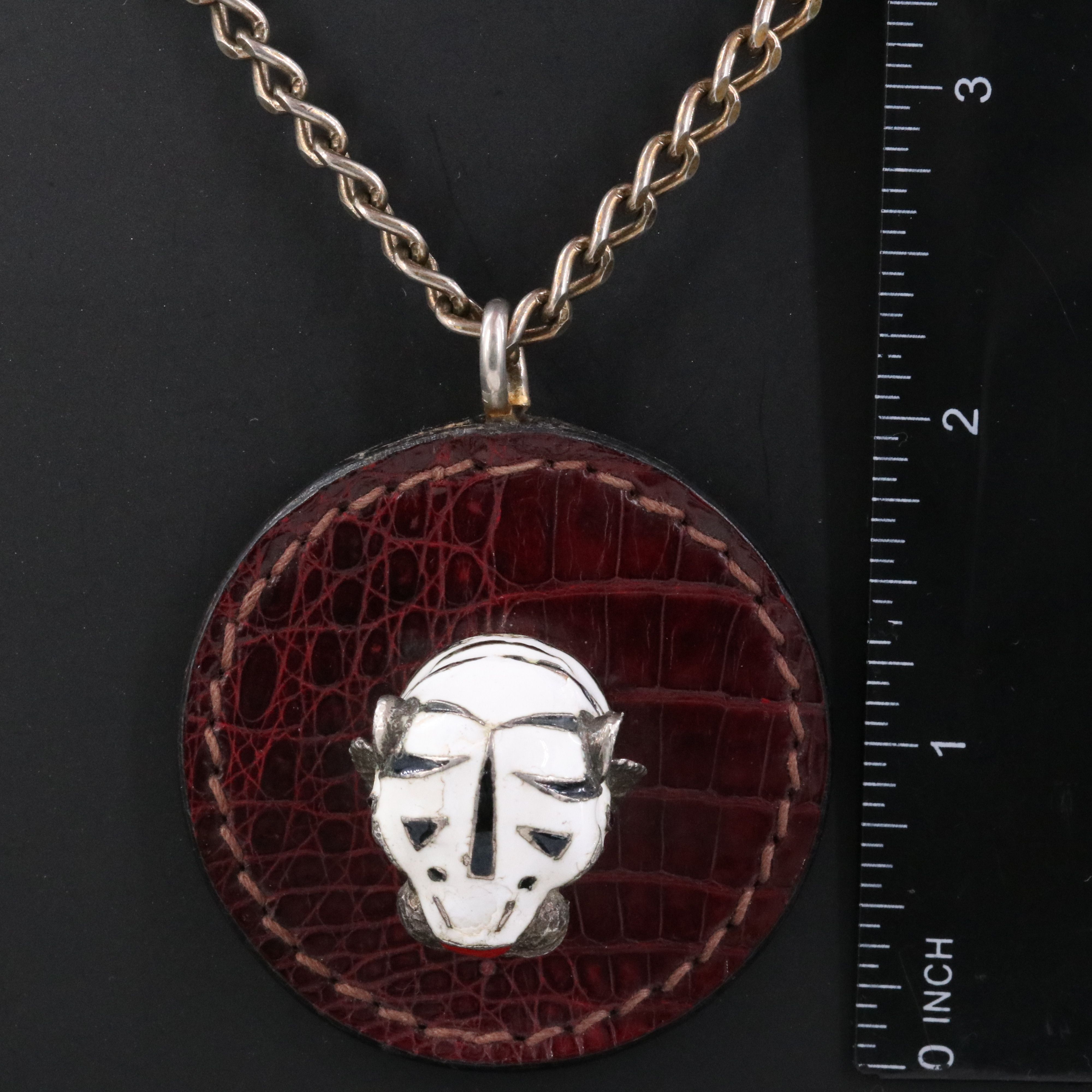 Vintage Gucci Lion Head on Leather Pendant Necklace
