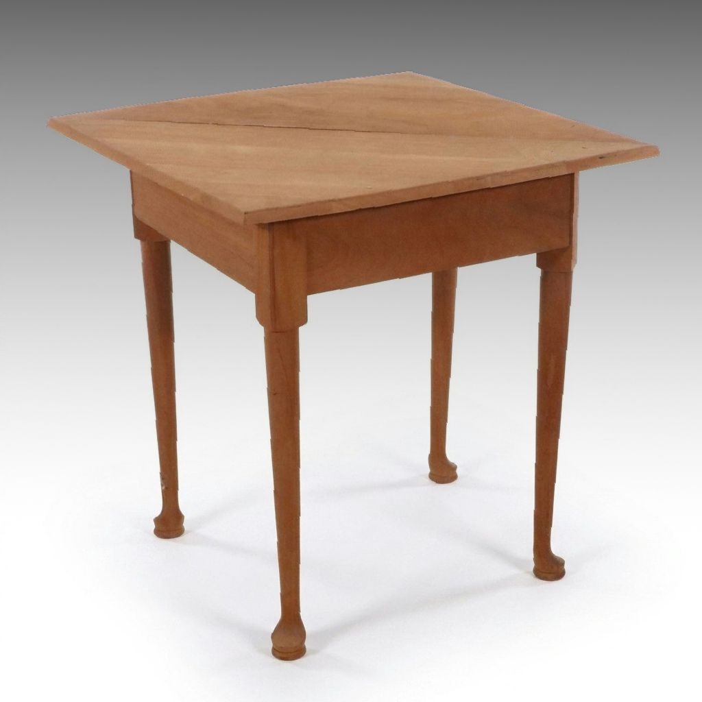 The Bartley Collection Greenfield Village Handkerchief Folding Games Table
