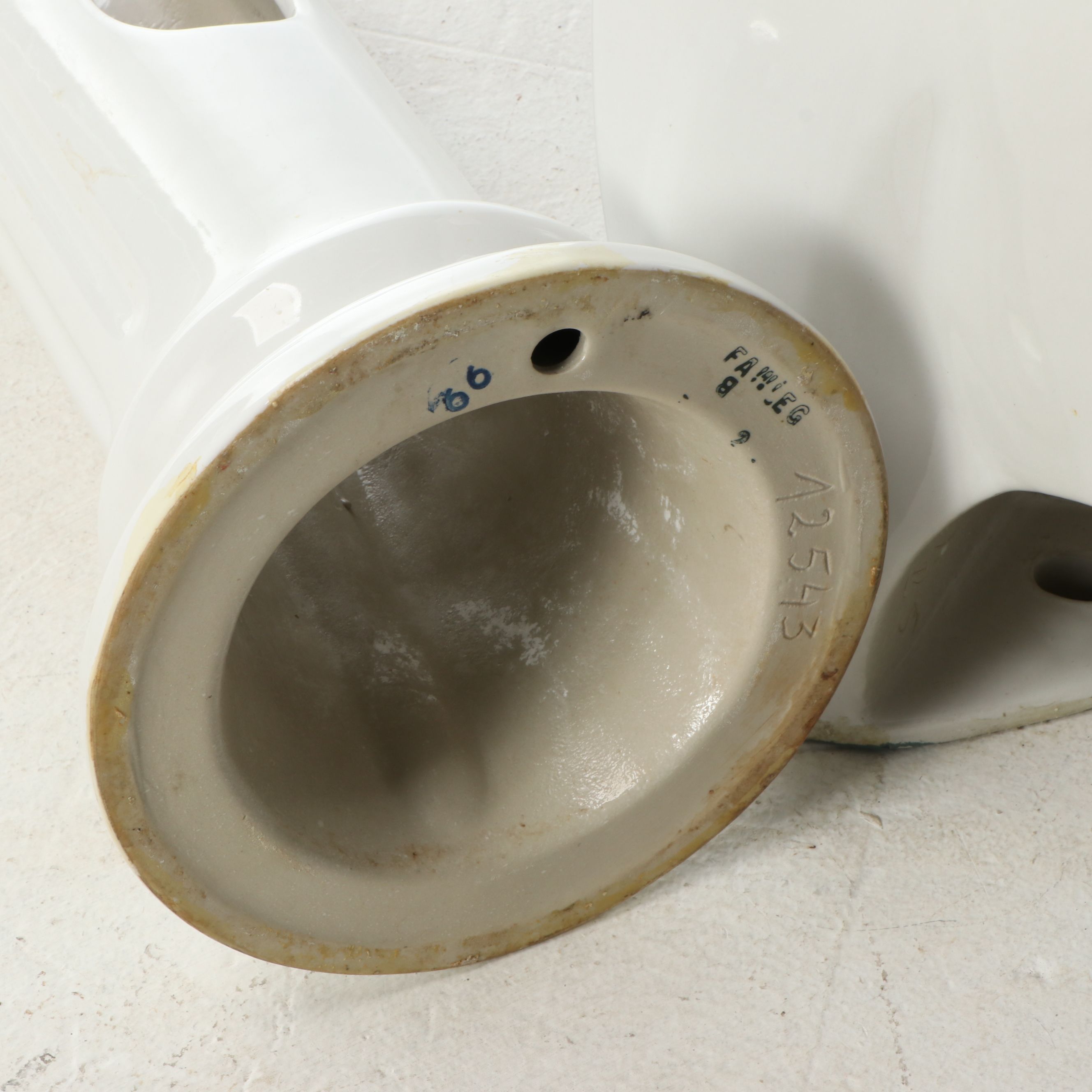Porcelain Pedestal Sink with Brass and Metal Hardware