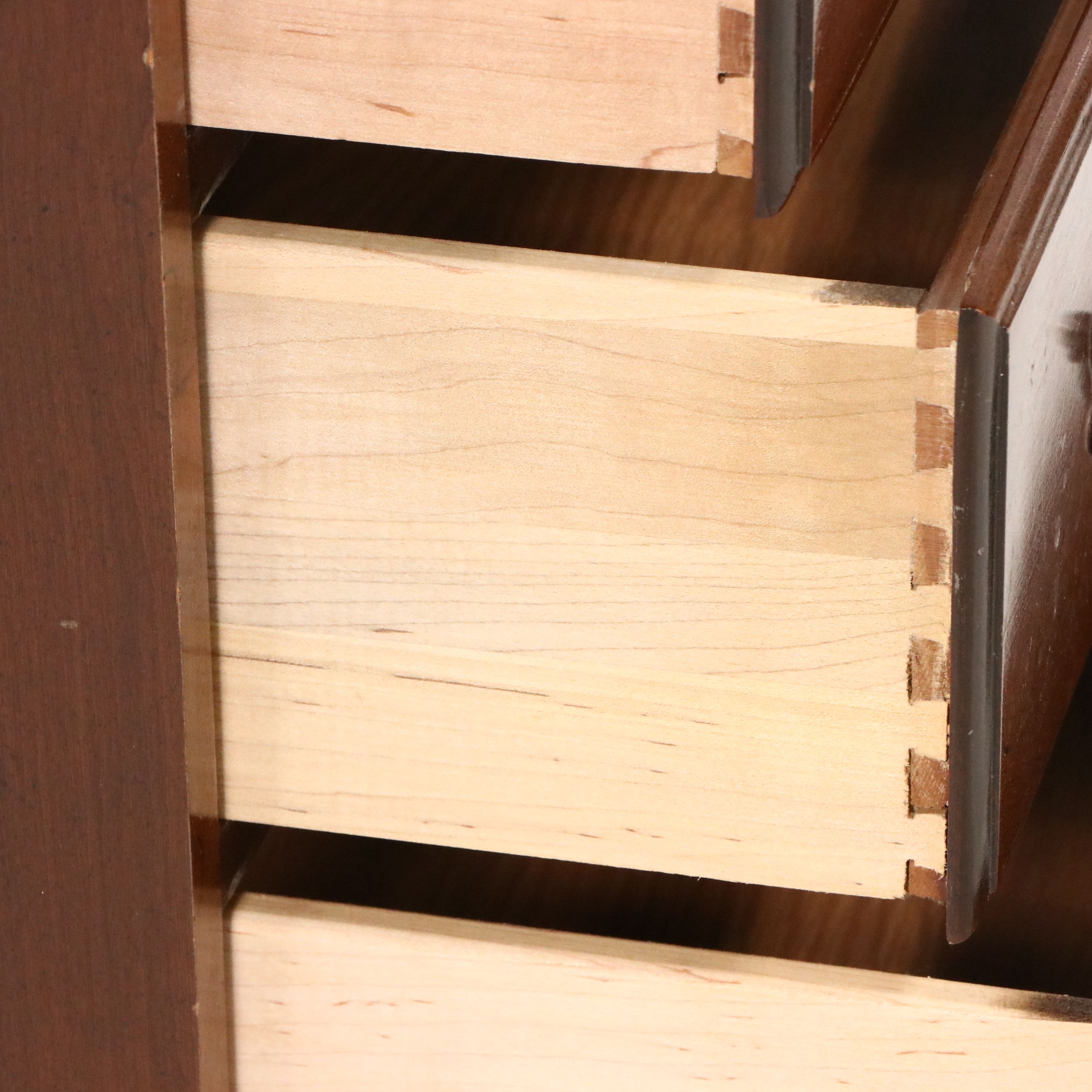 Chippendale Style Mahogany Bachelor's Chest of Drawers, Late 20th Century