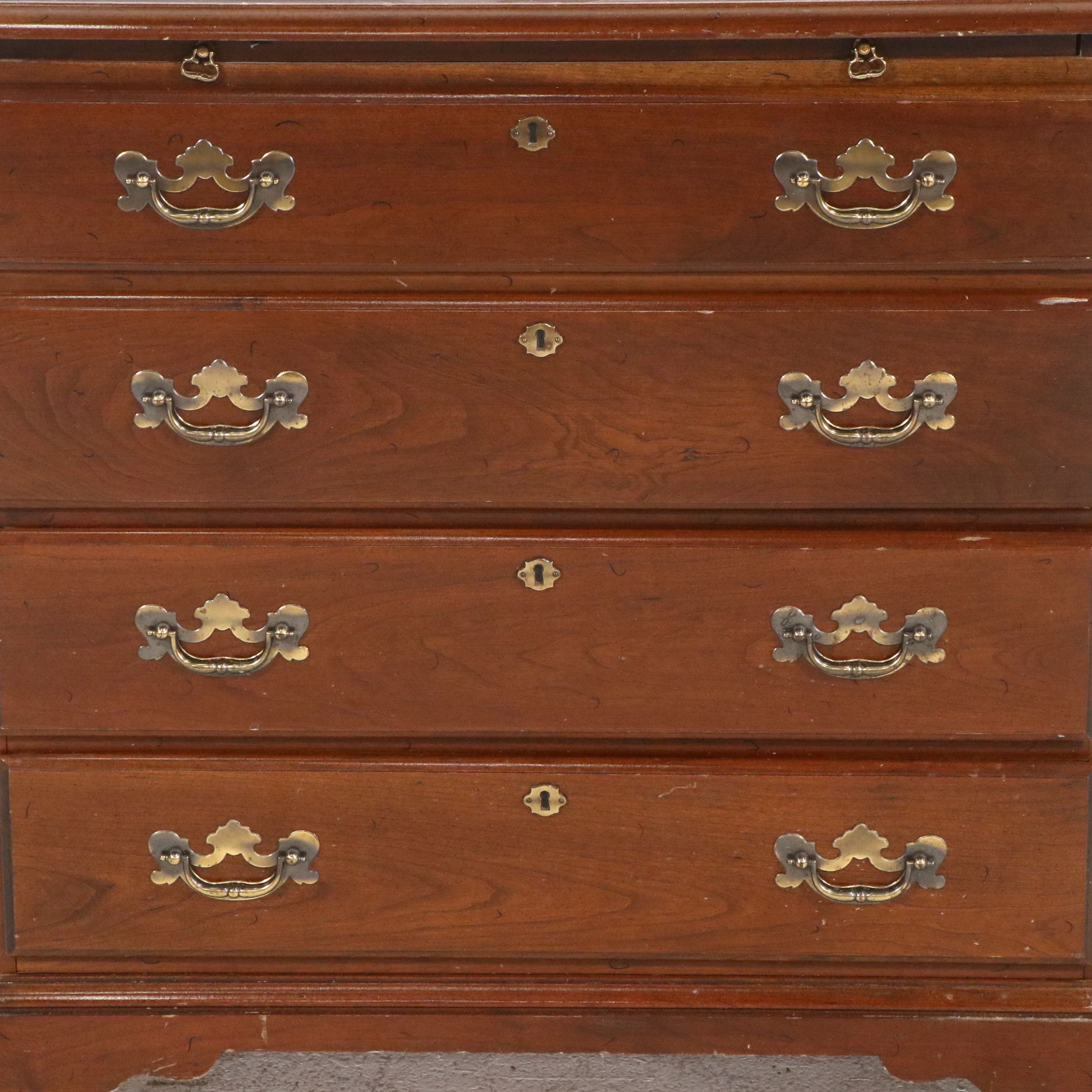 Chippendale Style Mahogany Bachelor's Chest of Drawers, Late 20th Century