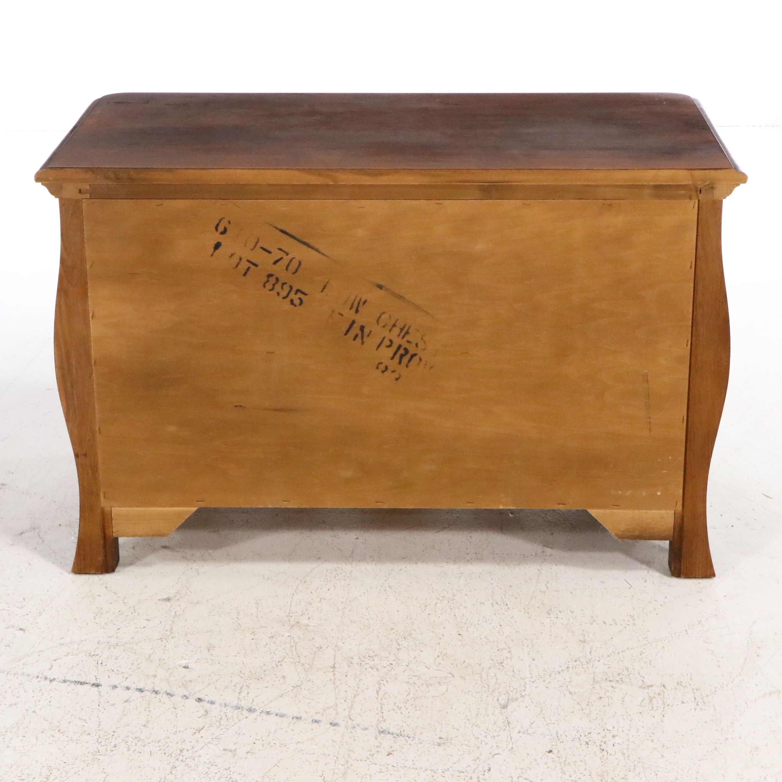 Hickory Furniture French Provincial Style Oak Cedar Chest, Late 20th Century