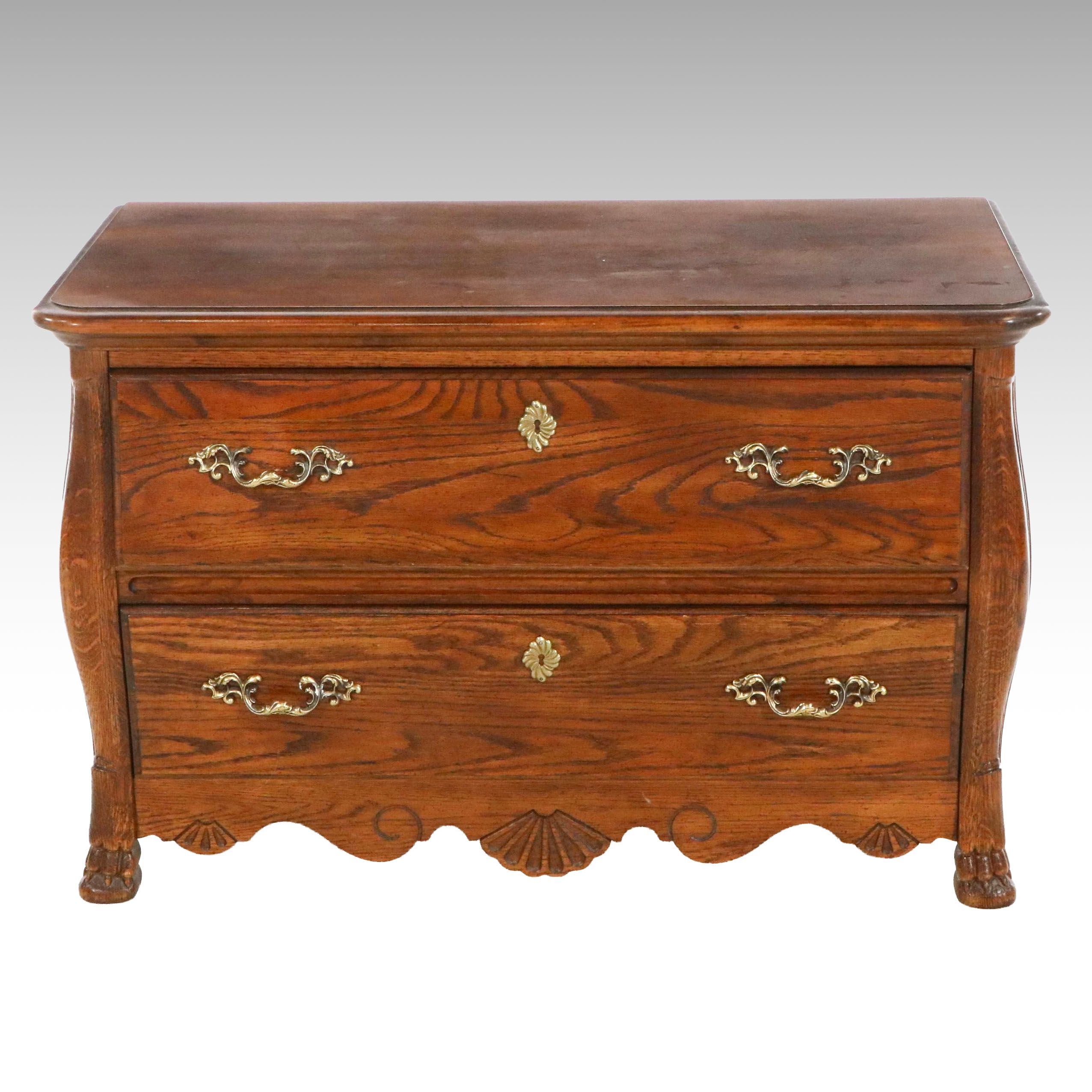 Hickory Furniture French Provincial Style Oak Cedar Chest, Late 20th Century