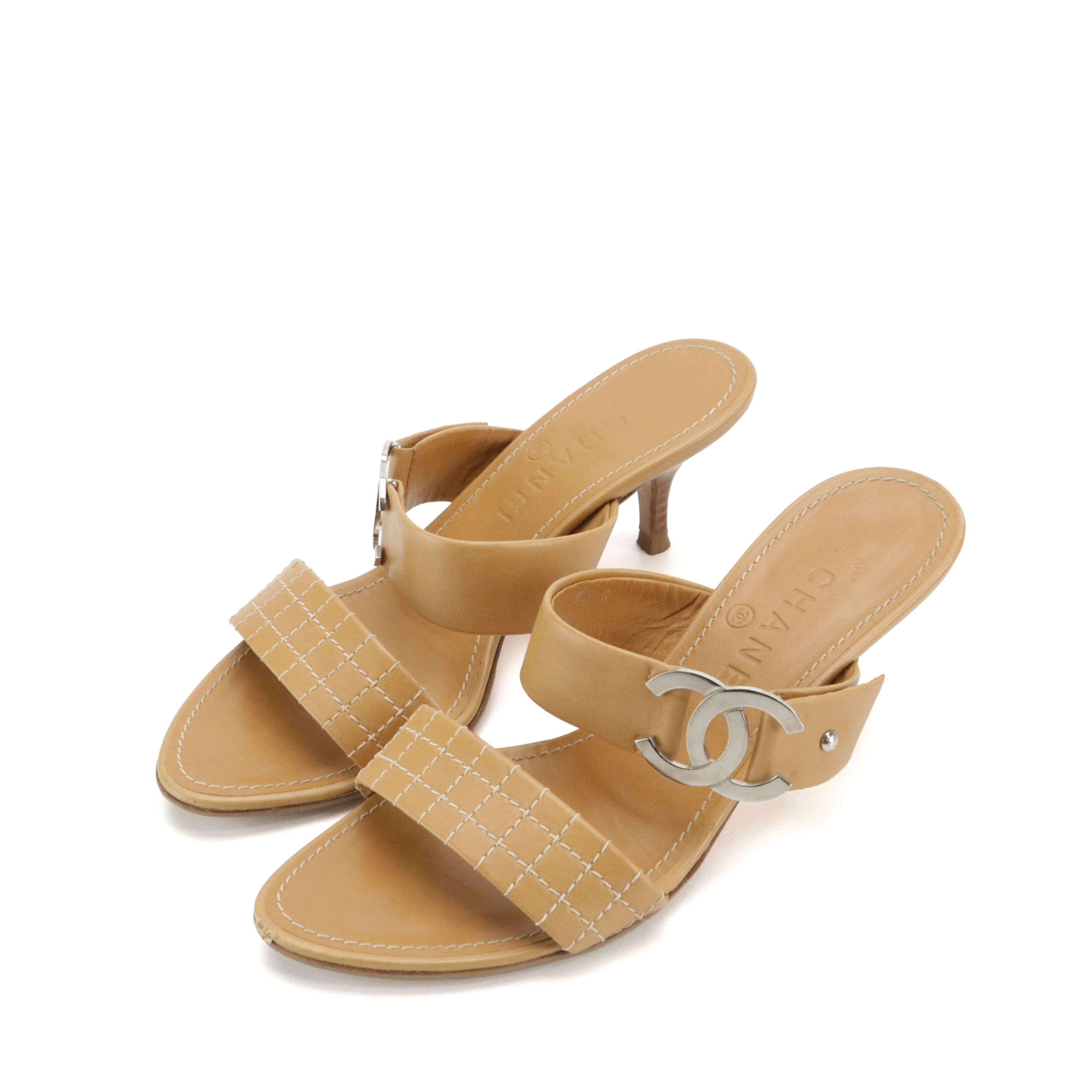 Chanel CC Kitten Heel Leather Sandals with Contrast Stitching and Box
