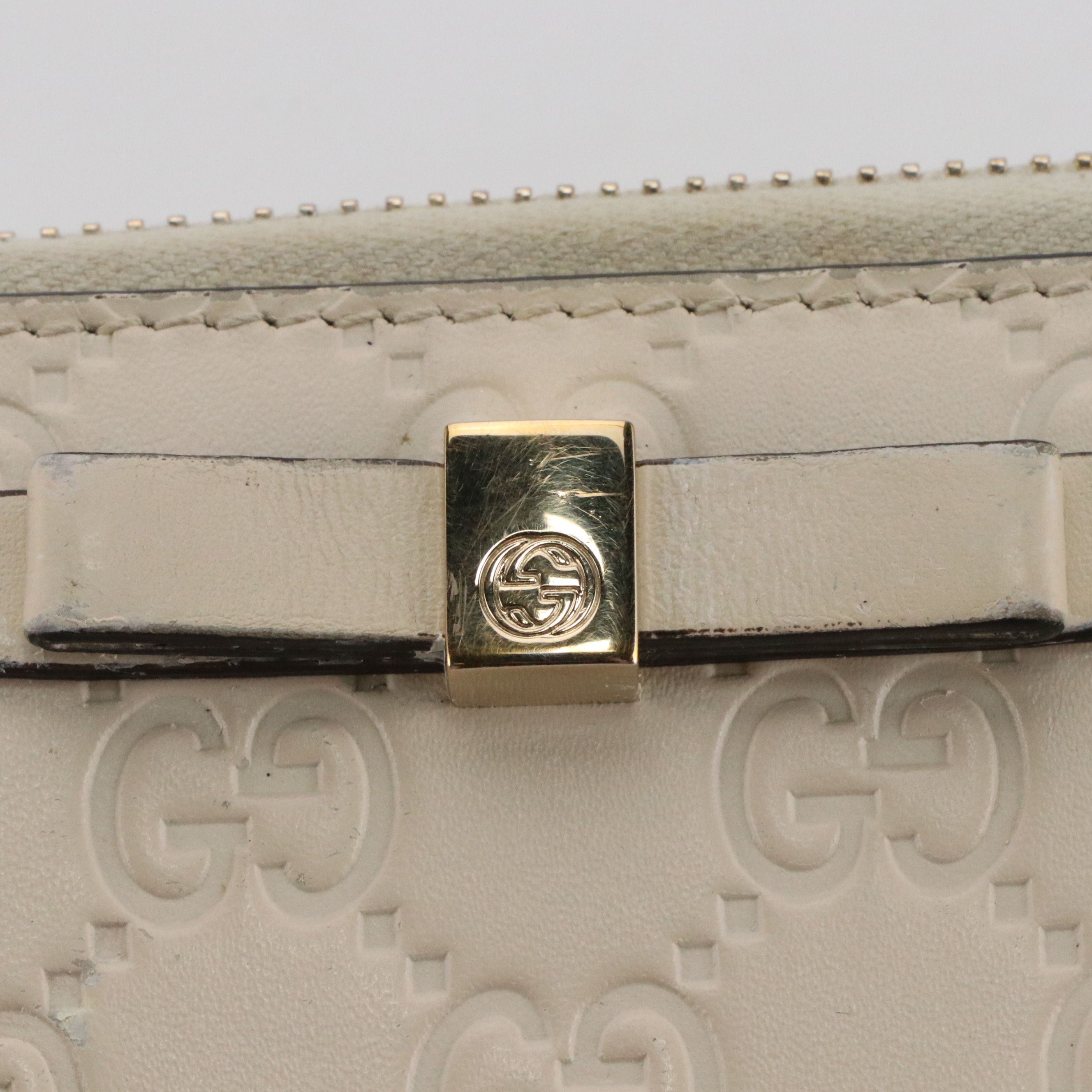 Gucci Zip Around Bow Wallet in White Guccissima Calfskin Leather
