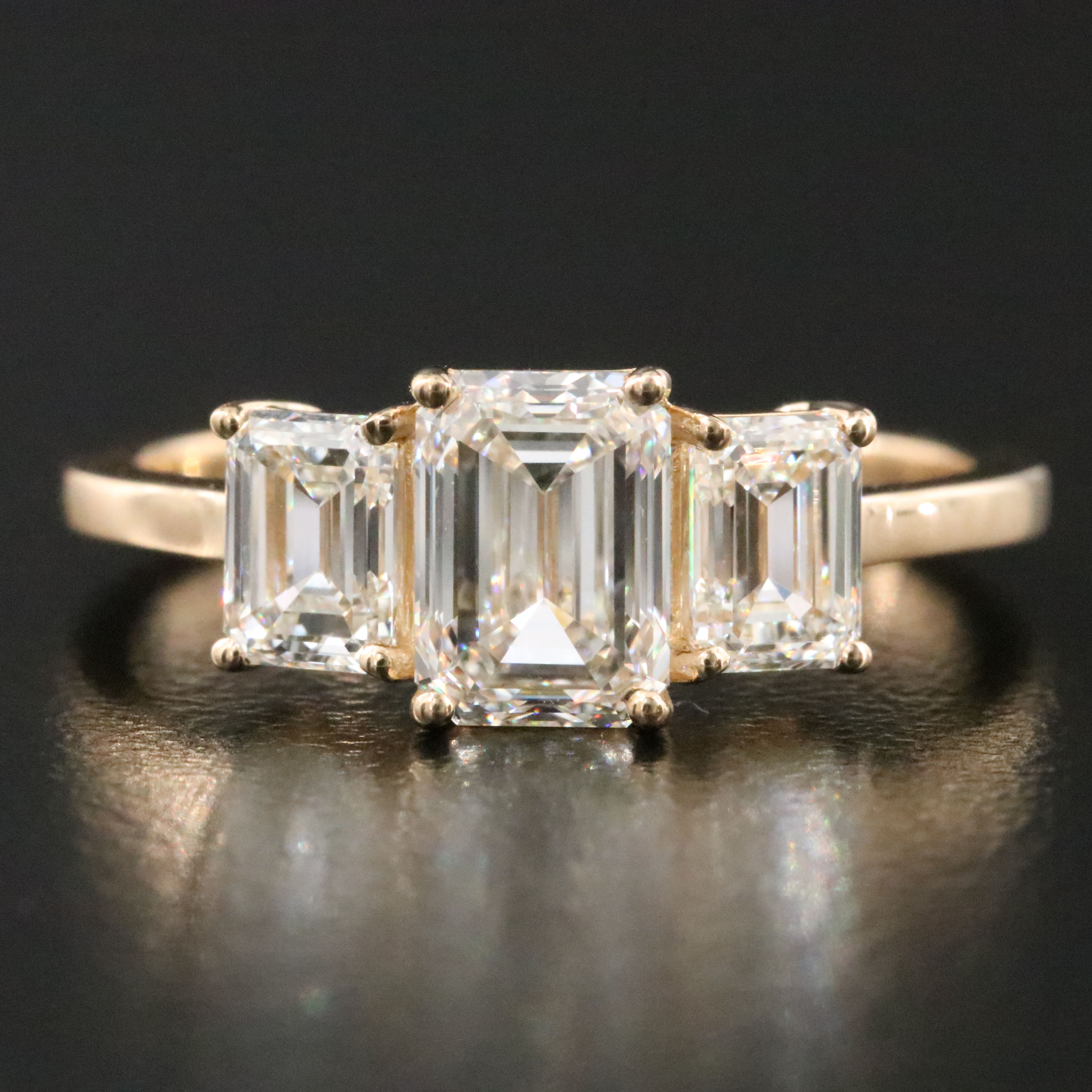 18K 1.83 CTW Diamond Ring with GIA Reports