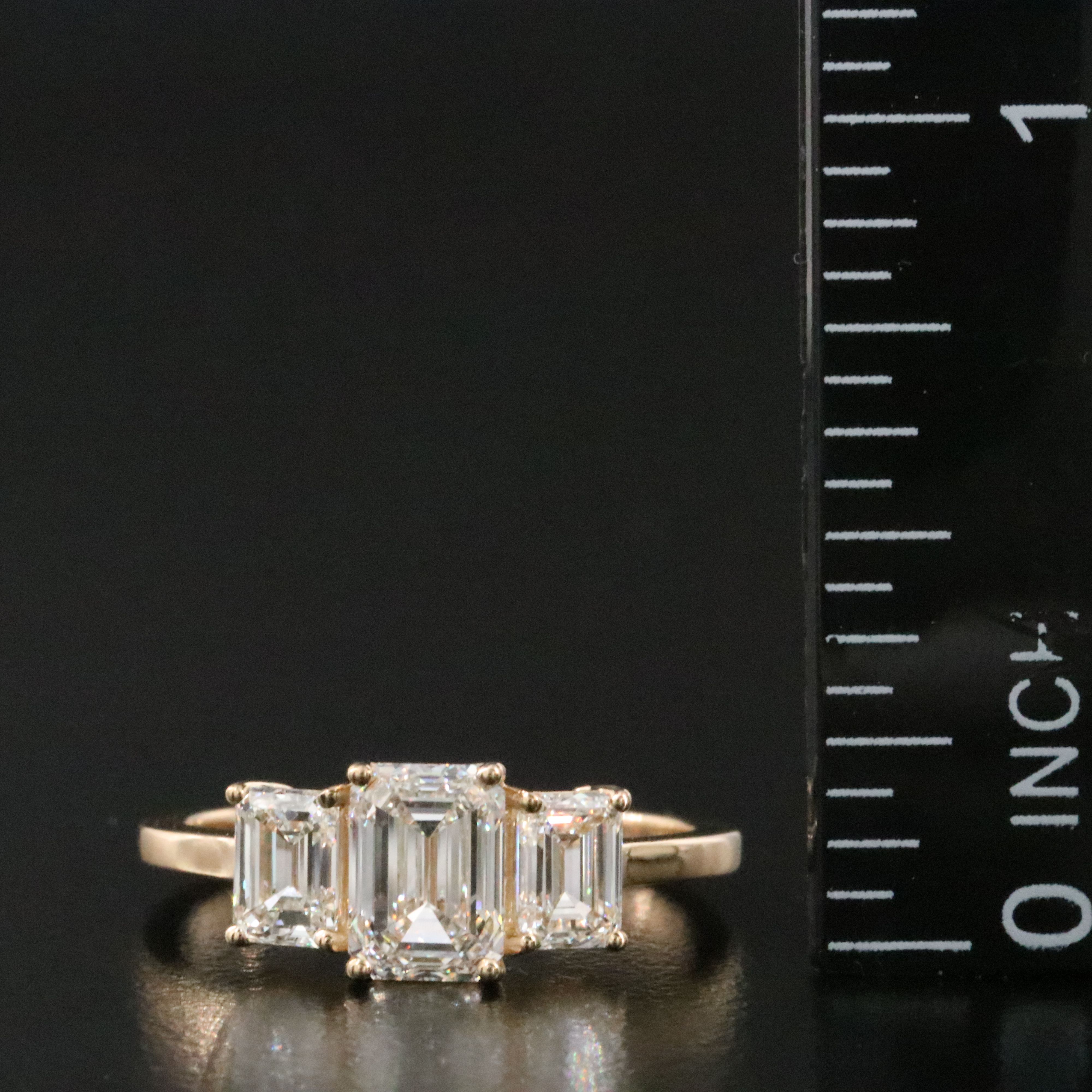18K 1.83 CTW Diamond Ring with GIA Reports