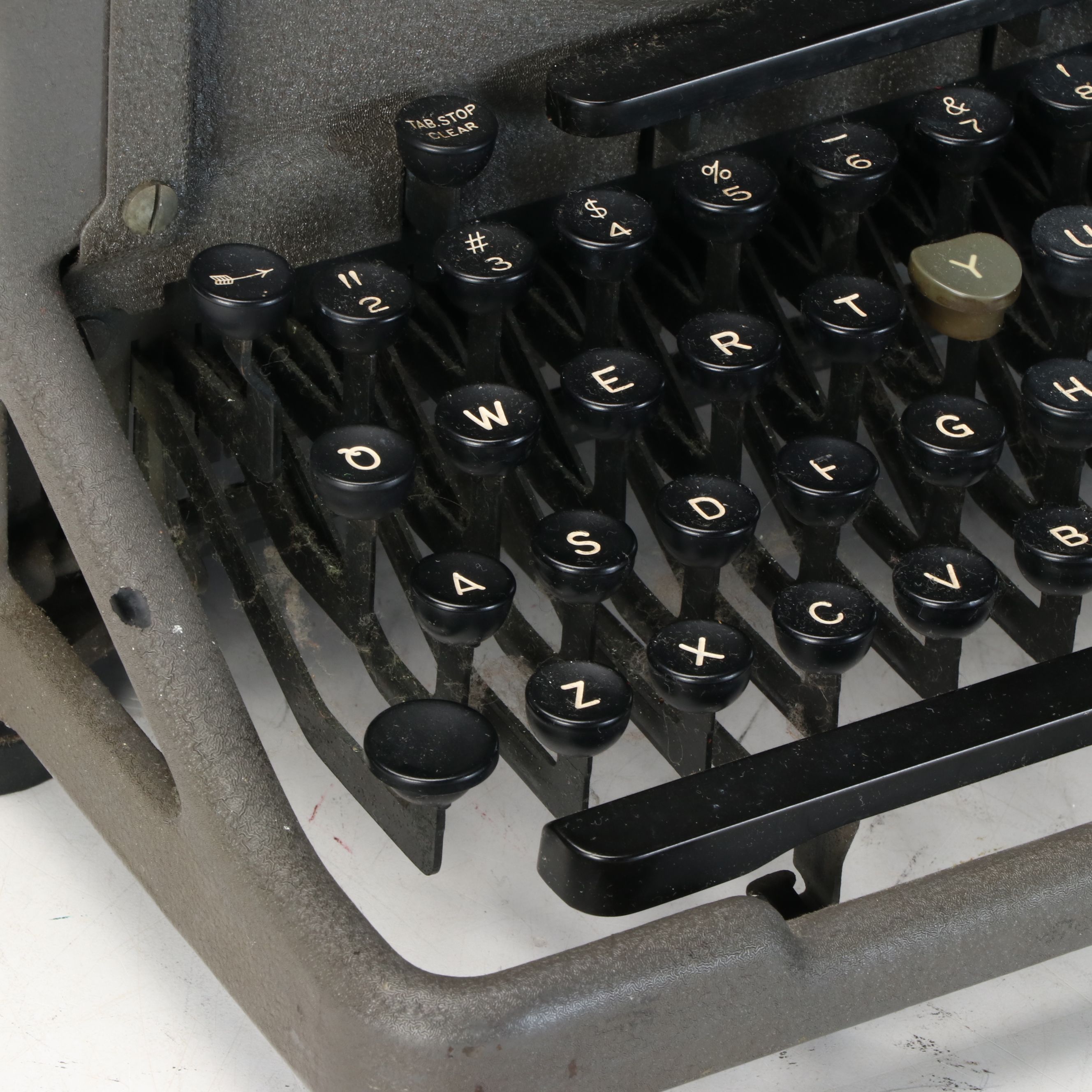 Underwood Finger Flite Champion Typewriter
