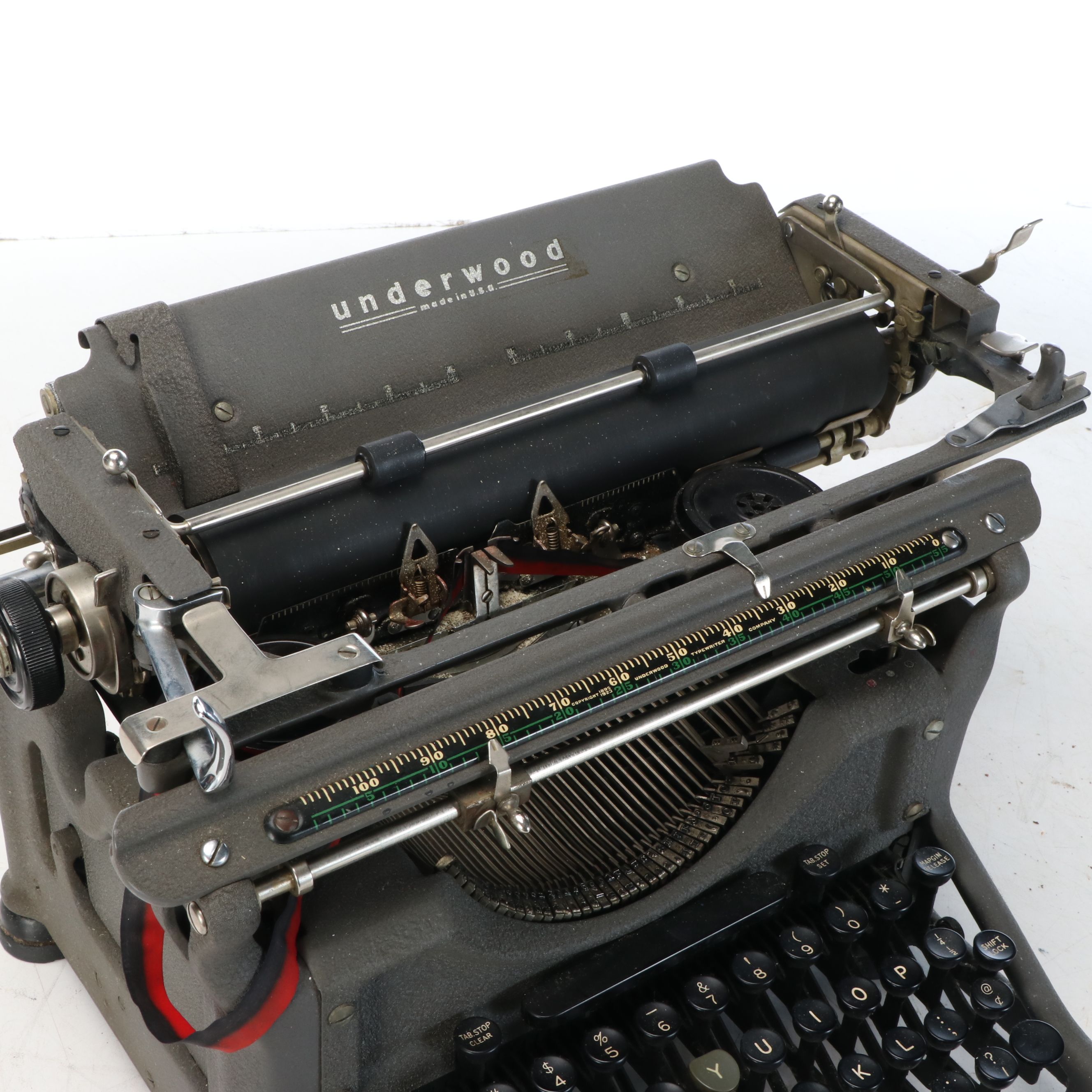 Underwood Finger Flite Champion Typewriter