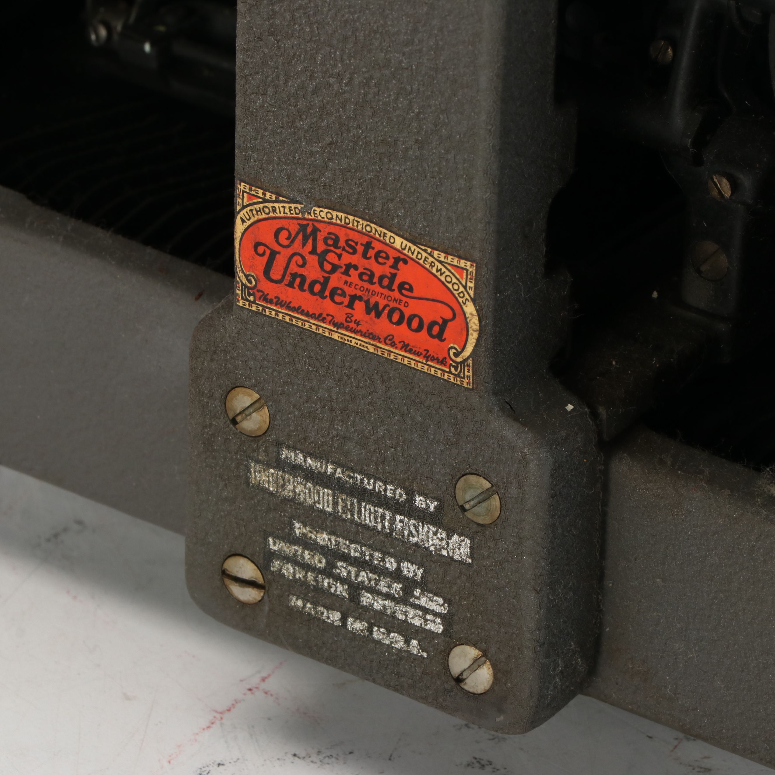 Underwood Finger Flite Champion Typewriter