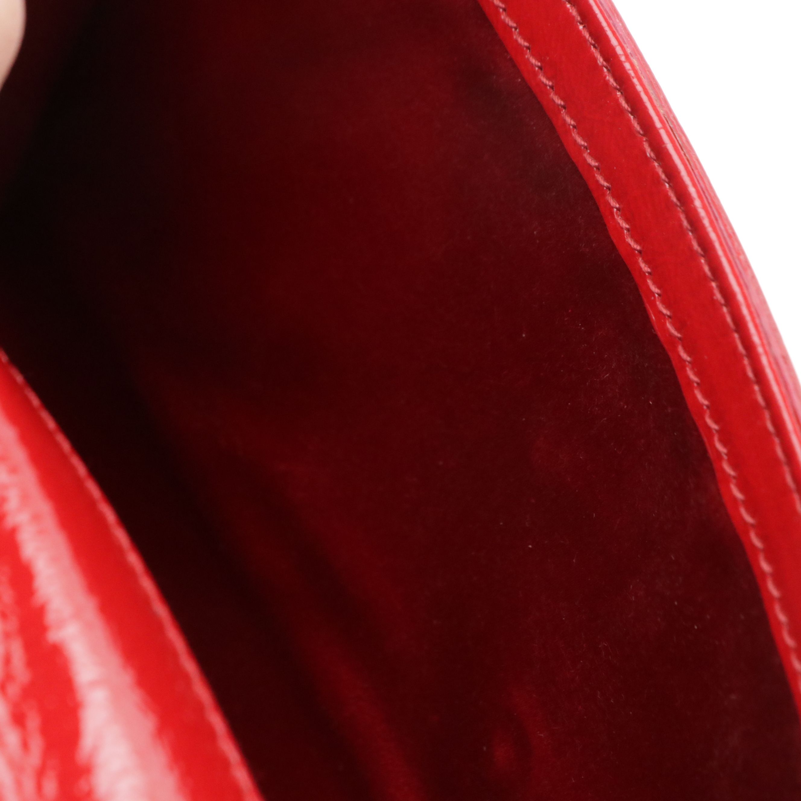Yves Saint Laurent Belle de Jour Clutch in Crinkle Patent Leather