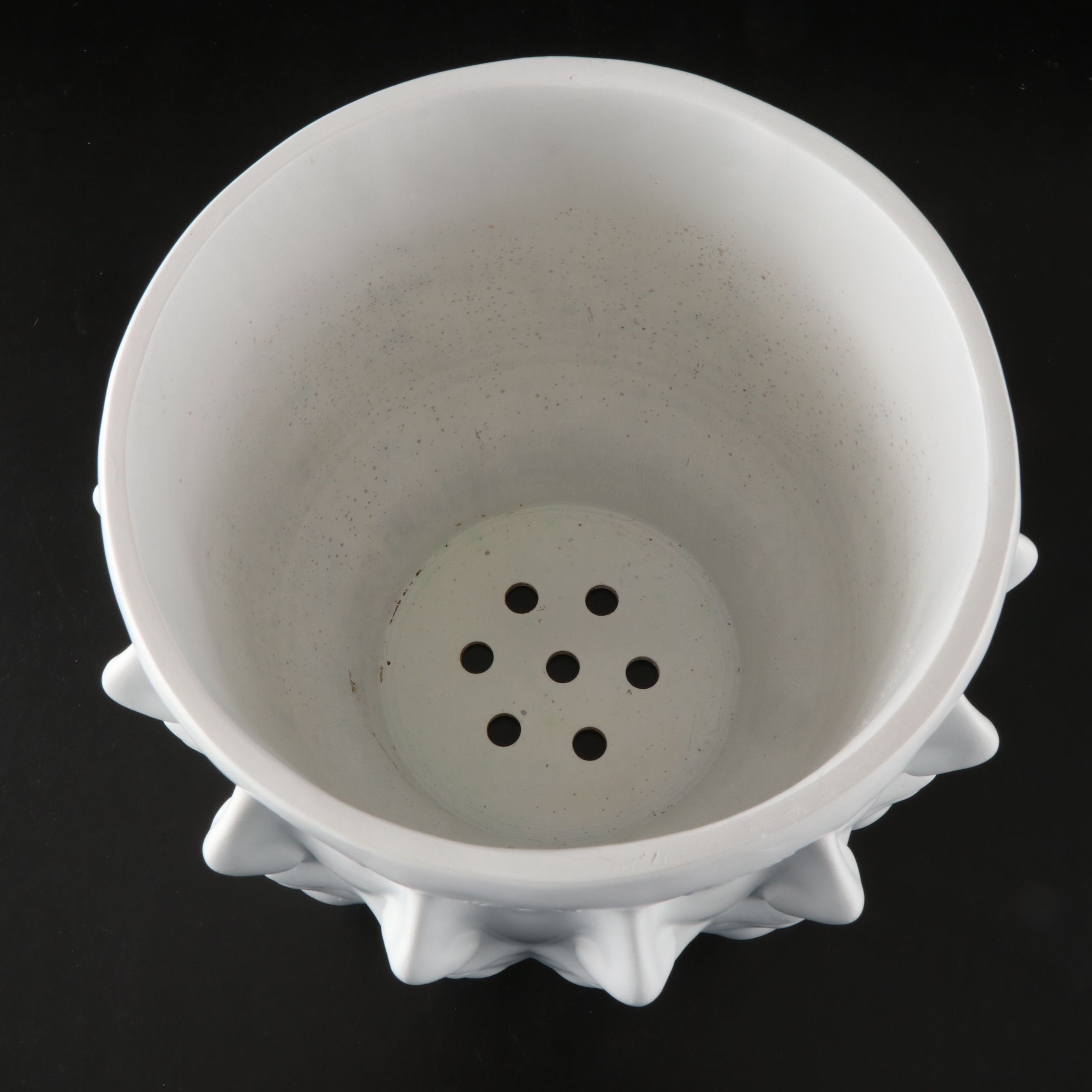Contemporary Perpetual Face Planter