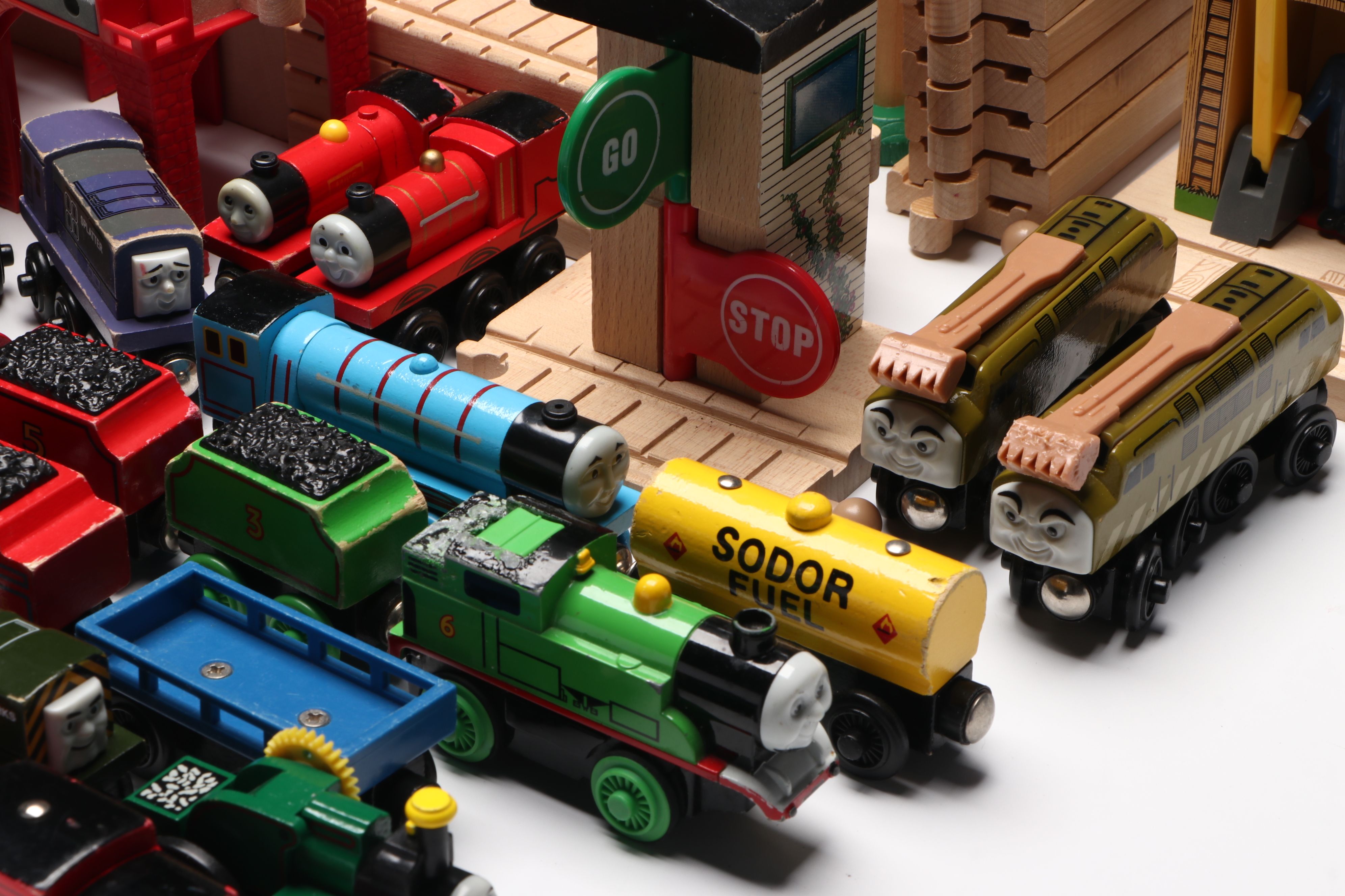"Thomas the Tank Engine & Friends" with Wooden Tracks and Other Accessories