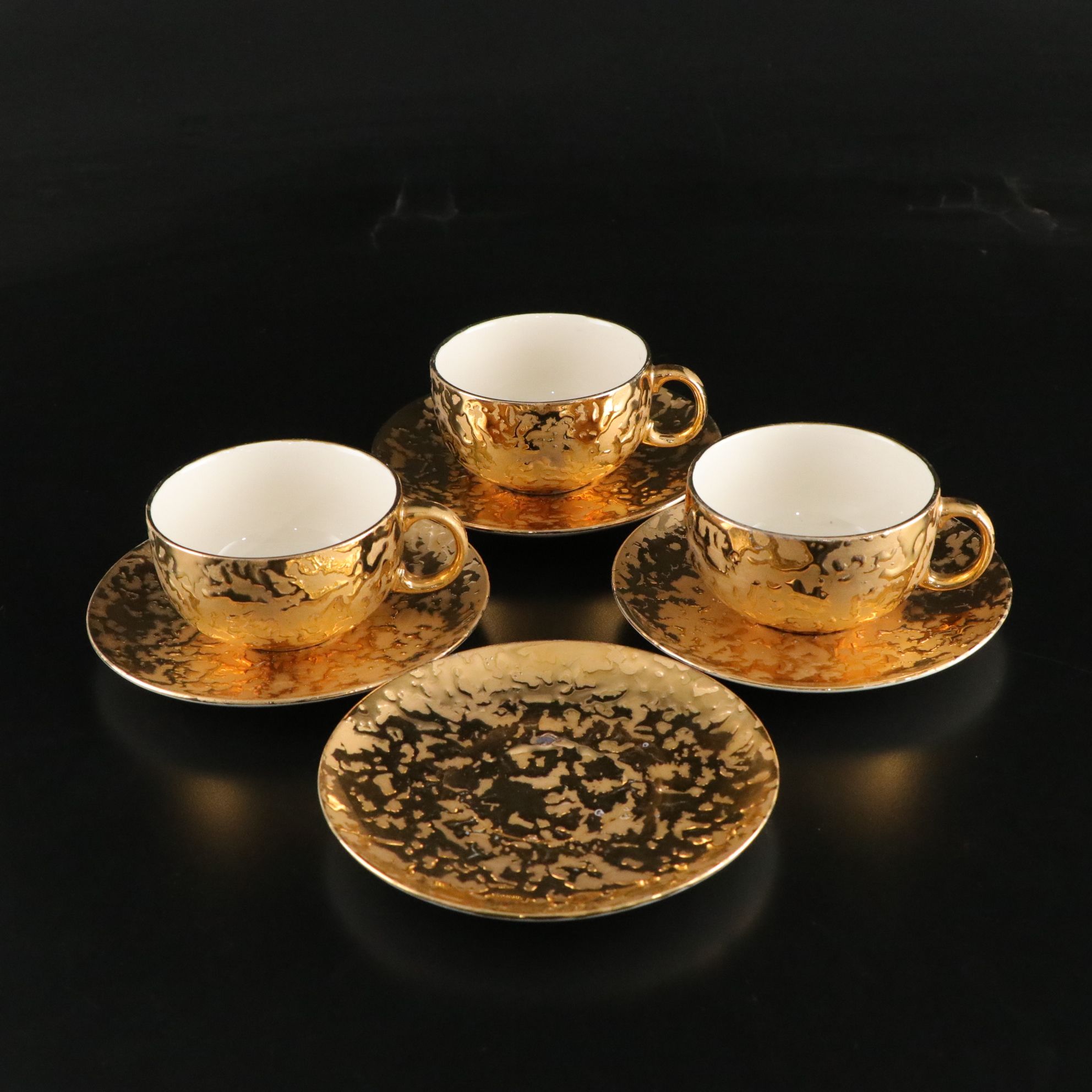 McCoy "Weeping Gold" Ceramic Tea Set with 24K Gold Drip Detail, Mid-20th Century