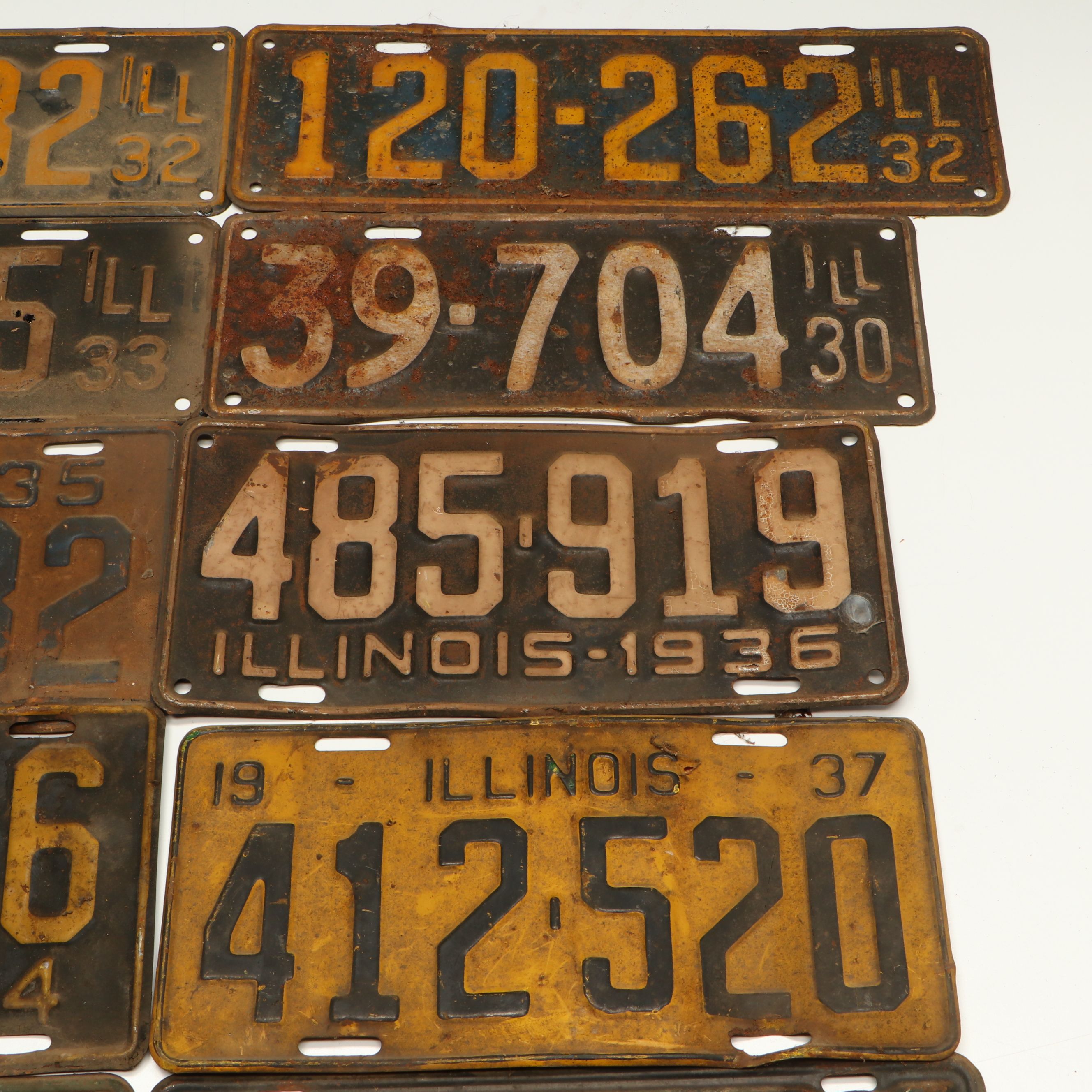 1930s Illinois License Plates