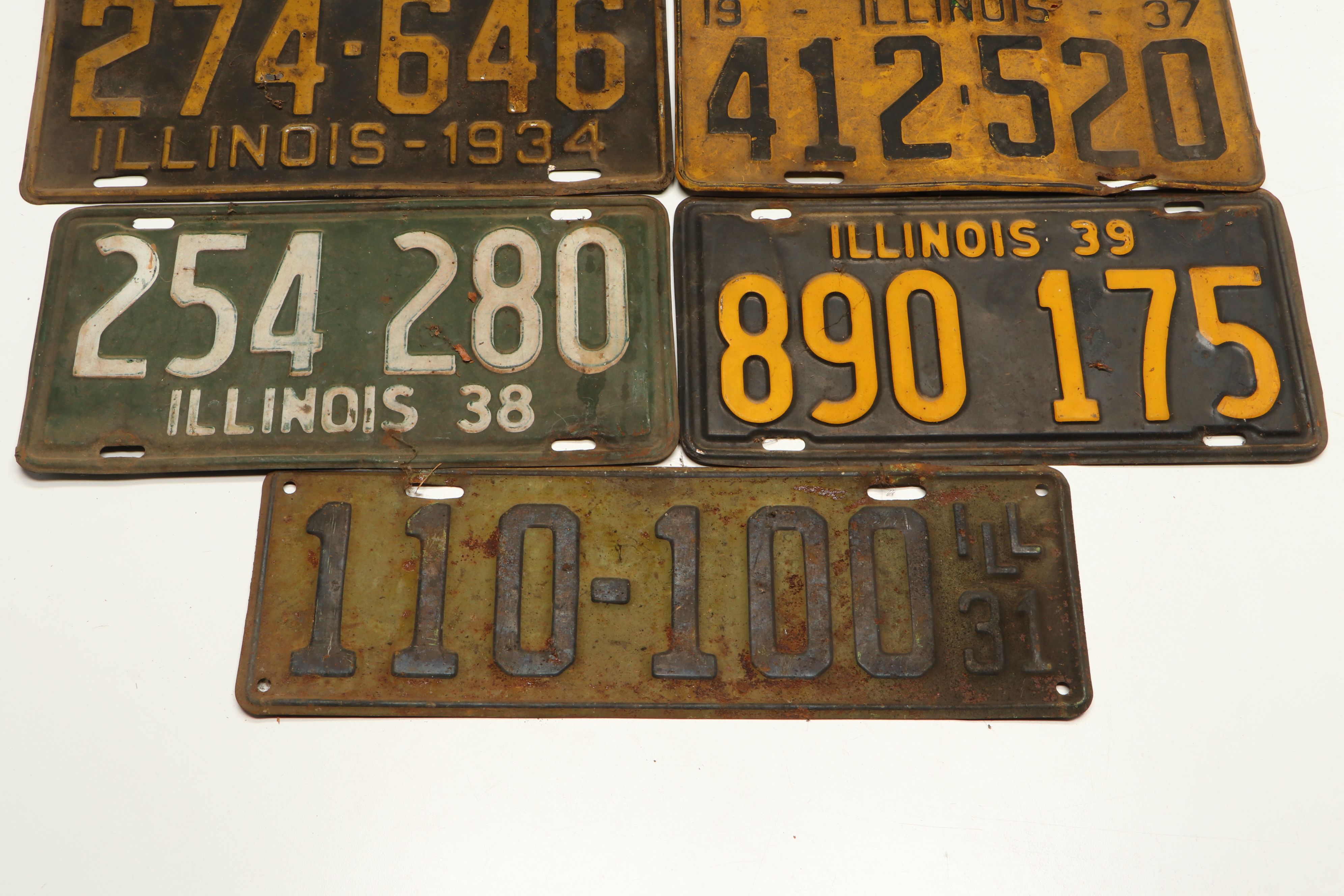 1930s Illinois License Plates
