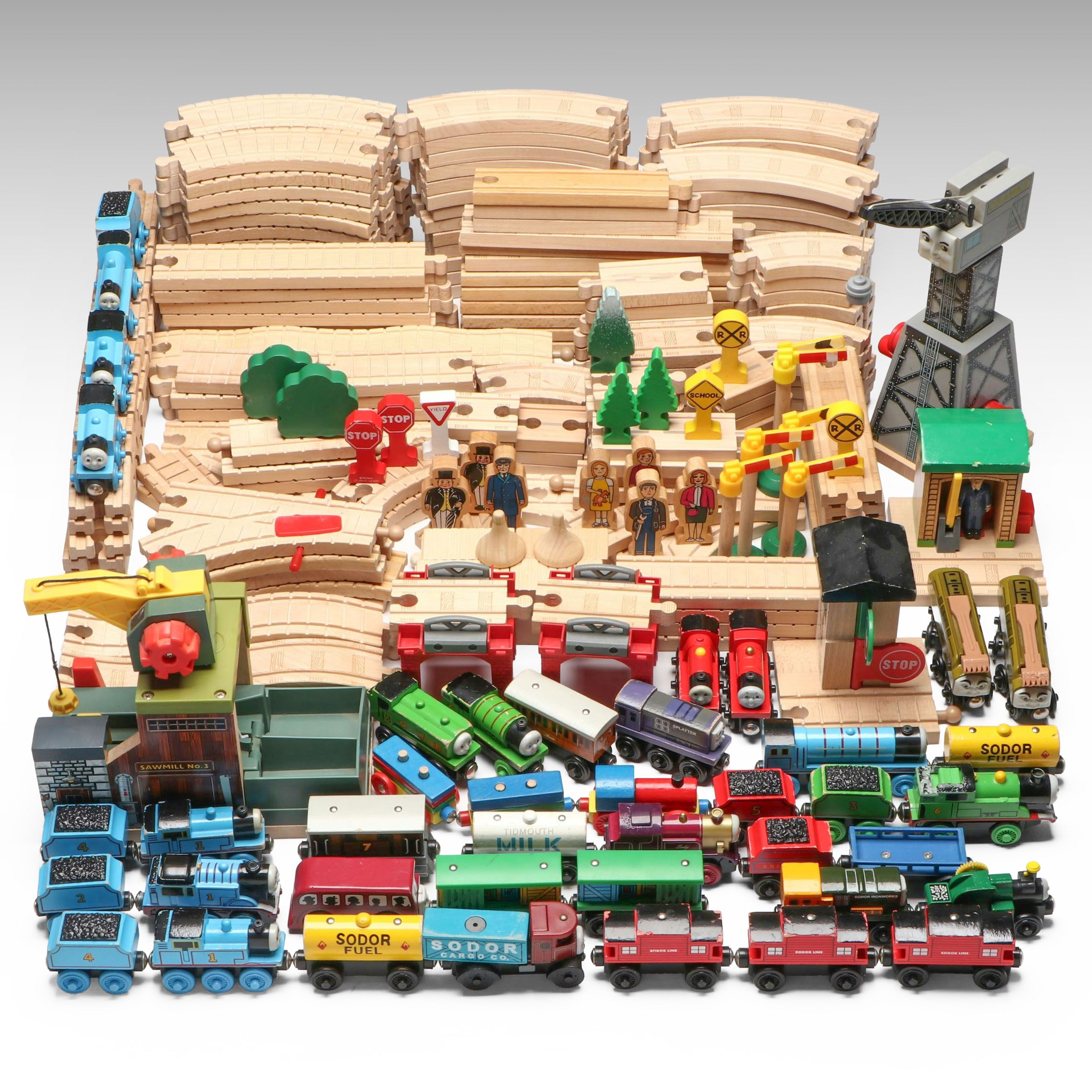 "Thomas the Tank Engine & Friends" with Wooden Tracks and Other Accessories