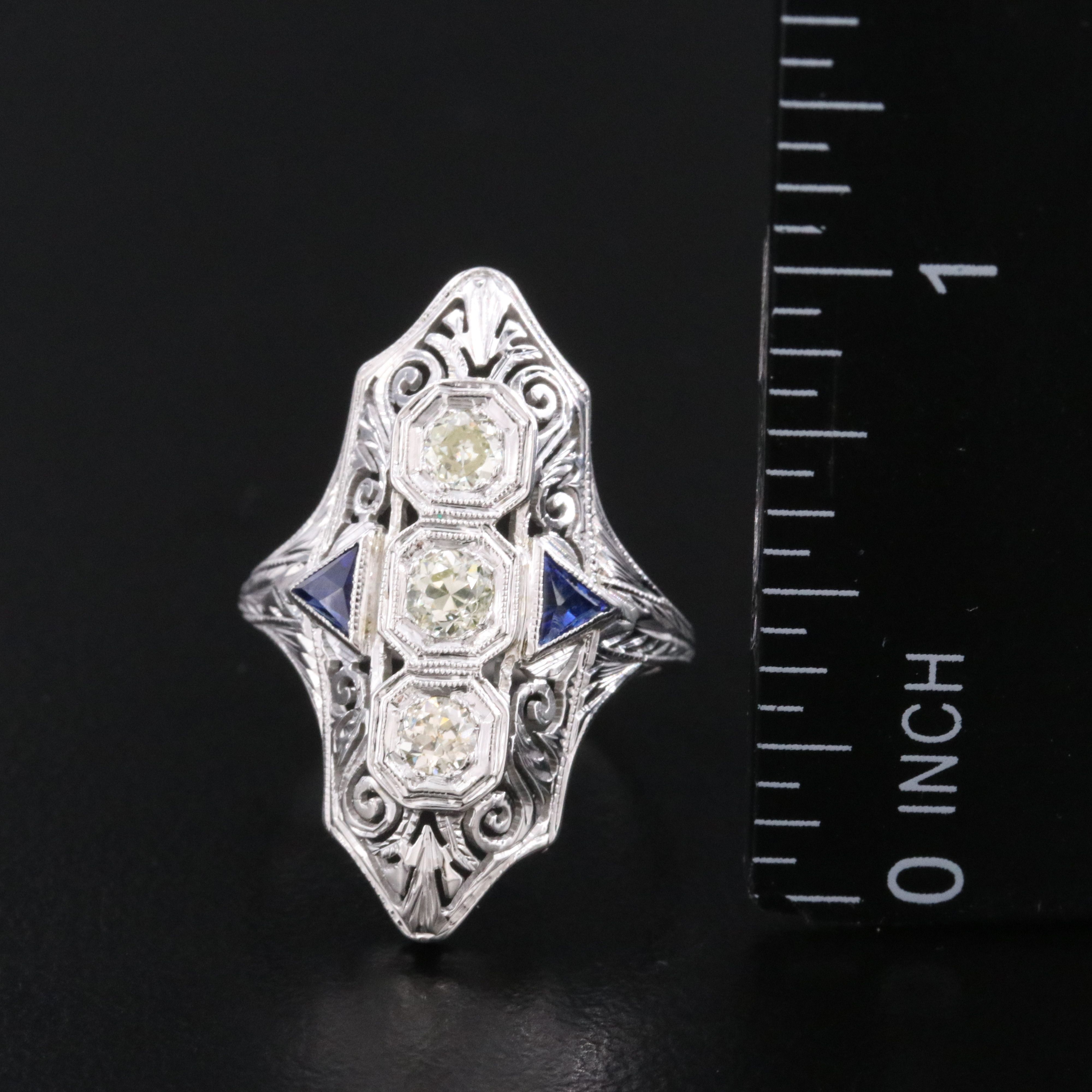 Vintage 18K 0.23 CTW Diamond and Ring