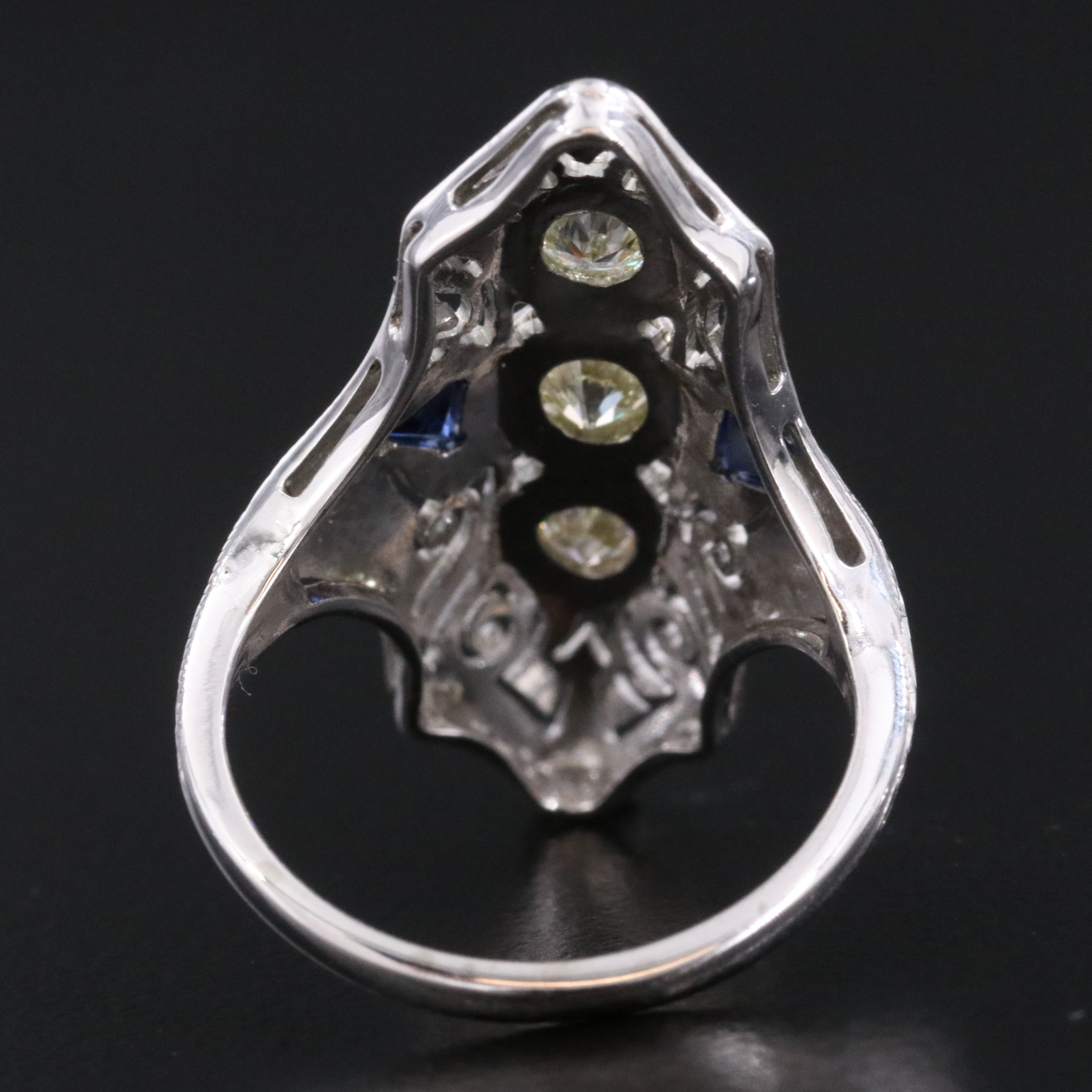 Vintage 18K 0.23 CTW Diamond and Ring