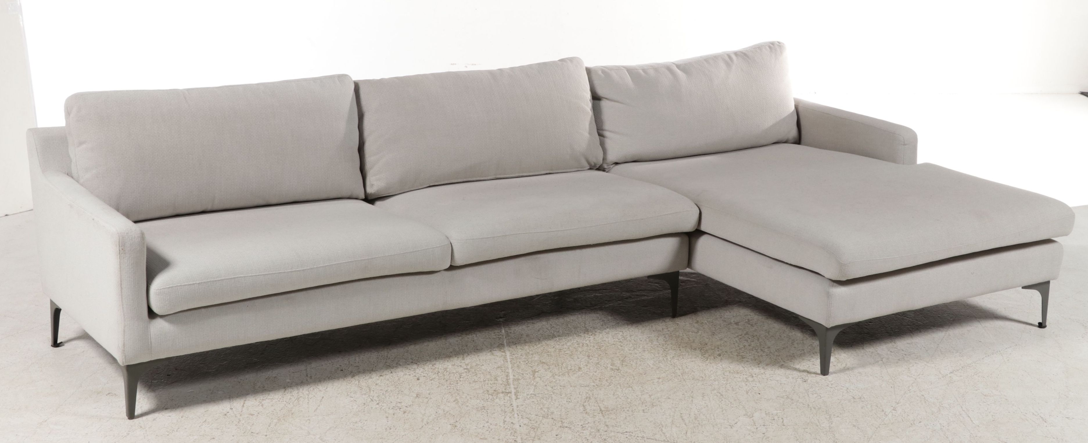 Modern Two-Piece Left-Arm Facing Chaise Sectional Sofa, 21st Century