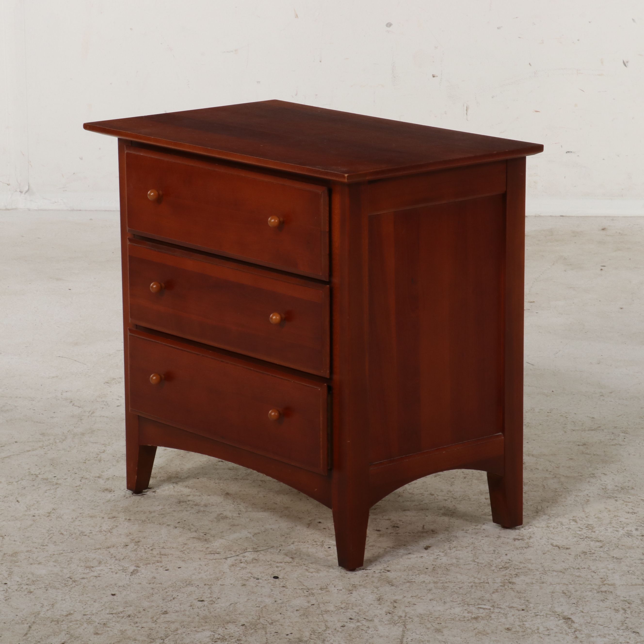 Thomasville "Impressions" Mission Style Four-Piece Queen Bedroom Suite