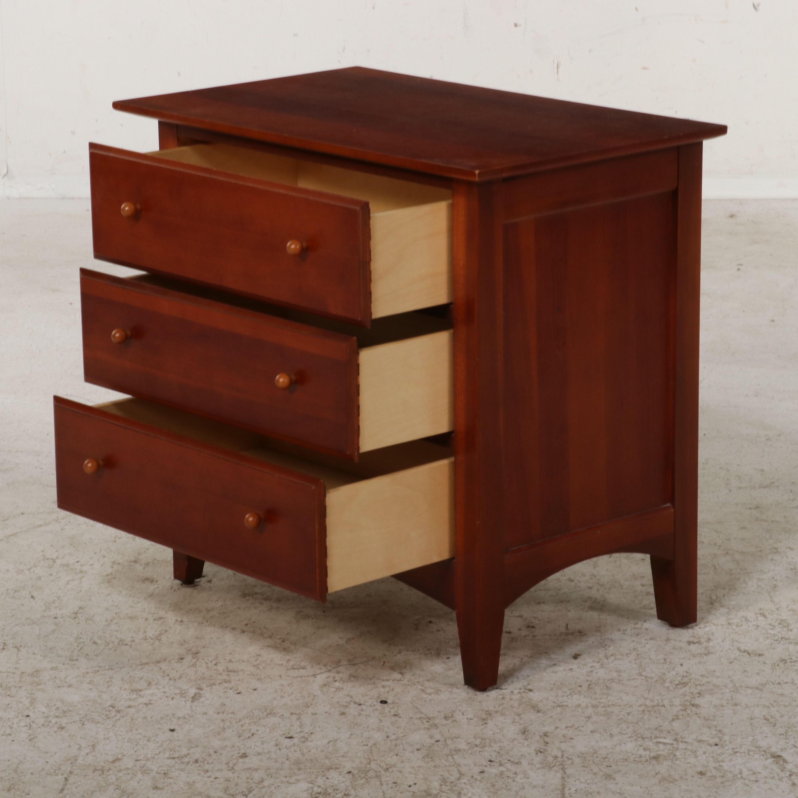 Thomasville "Impressions" Mission Style Four-Piece Queen Bedroom Suite