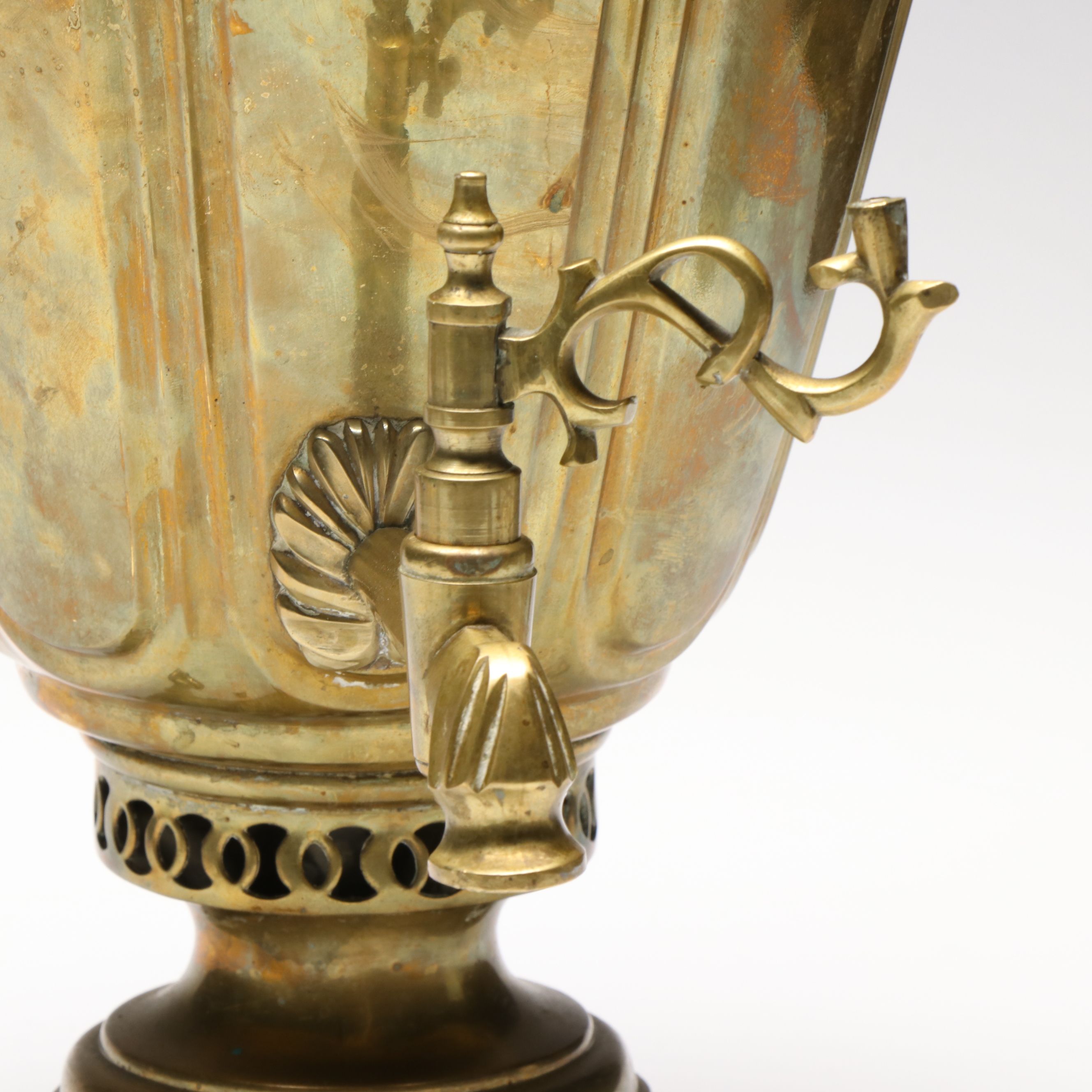 Pyotr Nikitich Fomin Russian Brass Plated Samovar, Late 19th/Early 20th C.