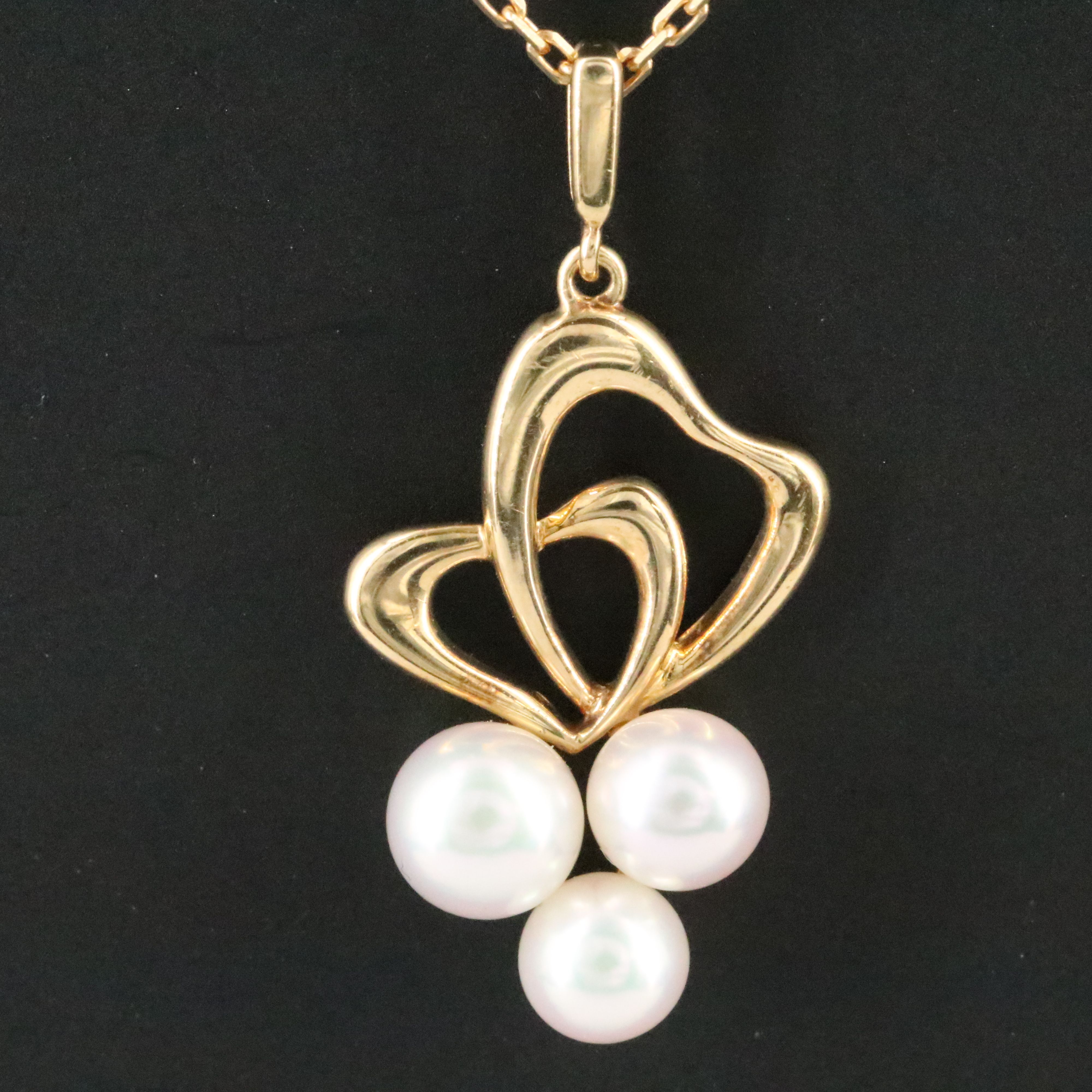 Mikimoto 18K Pearl Double Heart Pendant Necklace