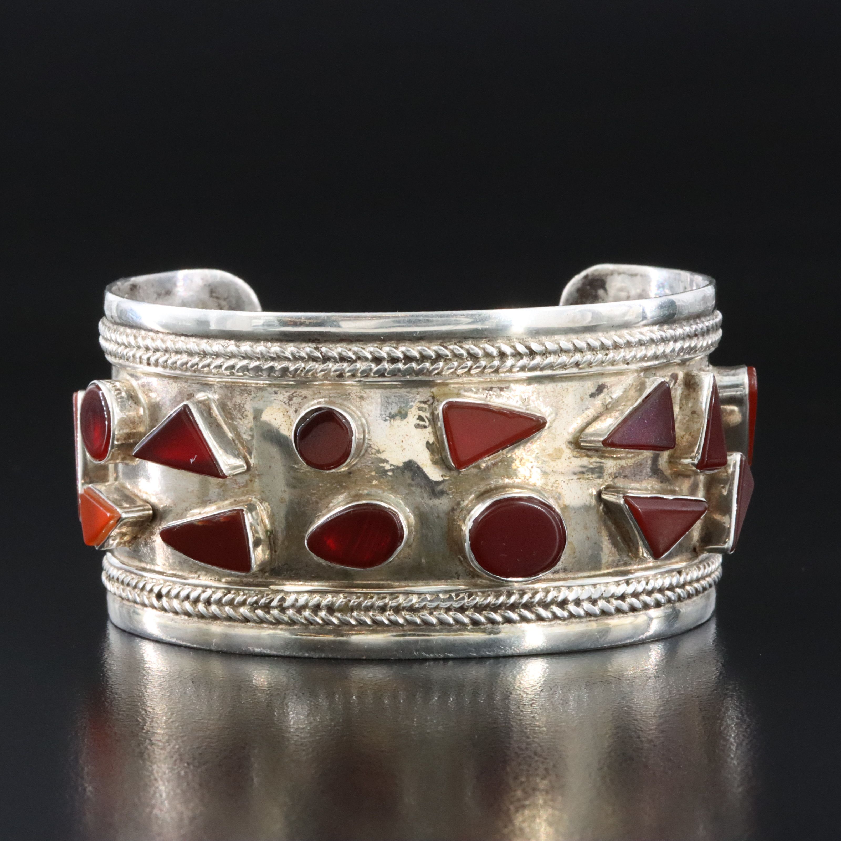 850 Silver Carnelian Cuff with Rope Trim