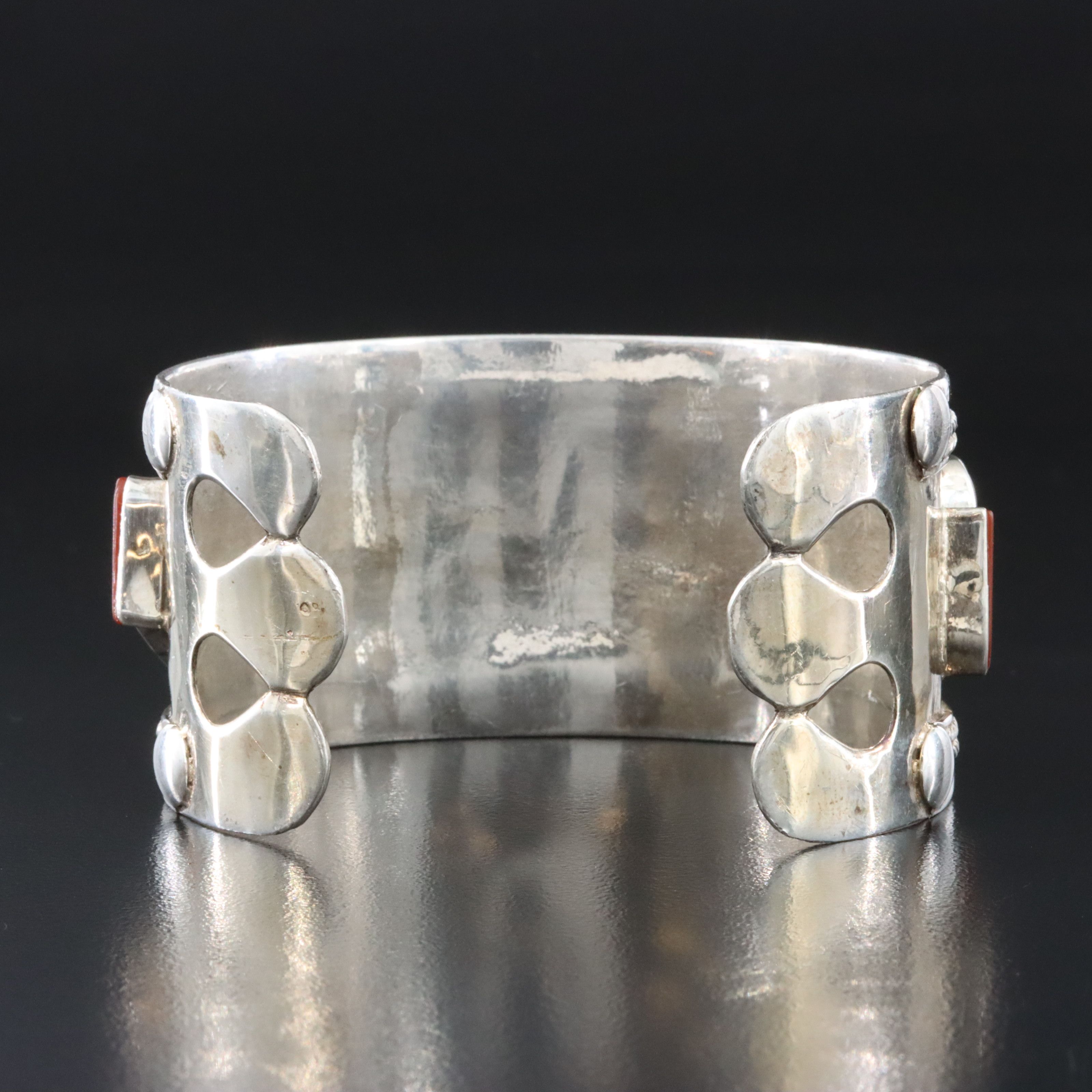 850 Silver Carnelian Cuff with Rope Trim