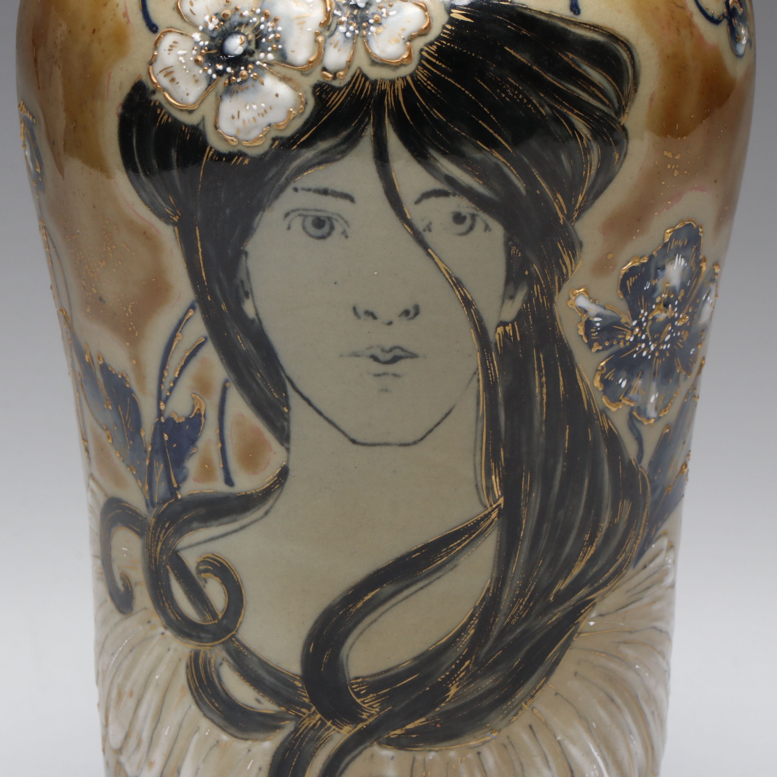 Reissner, Stellmacher & Kessel Amphora Art Nouveau Porcelain Vase