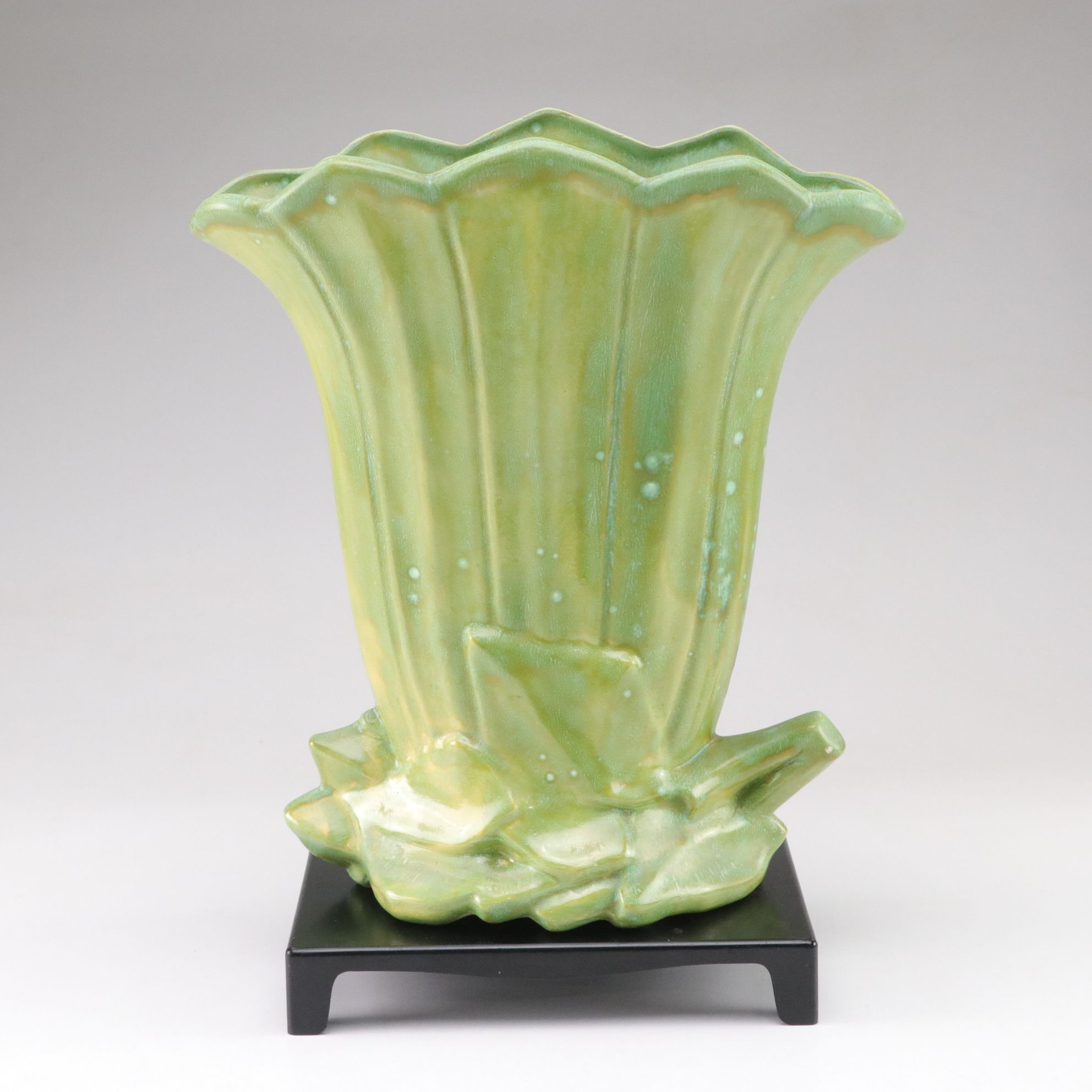 Green Ceramic Hobbyist Fan Vase, Mid to Late 20th Century