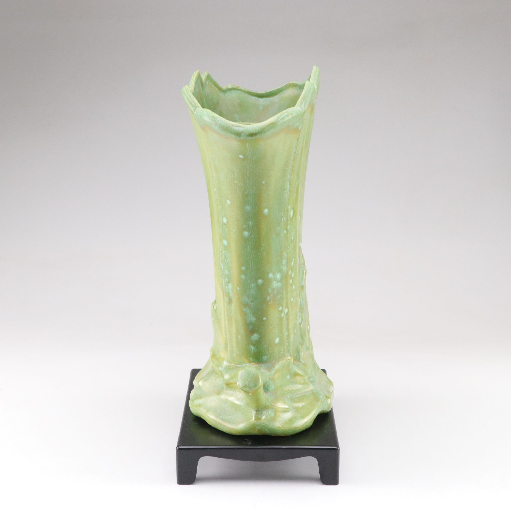 Green Ceramic Hobbyist Fan Vase, Mid to Late 20th Century