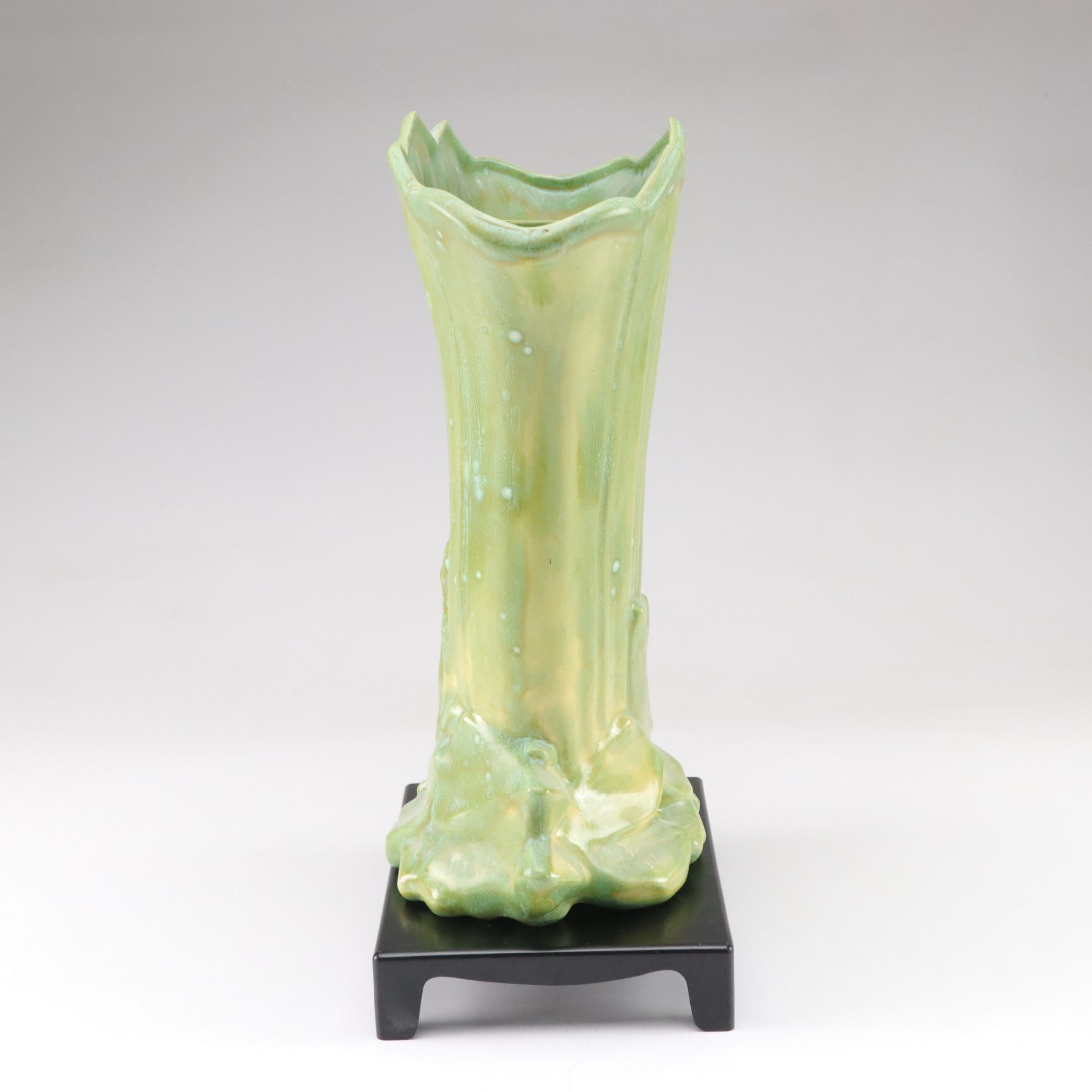 Green Ceramic Hobbyist Fan Vase, Mid to Late 20th Century