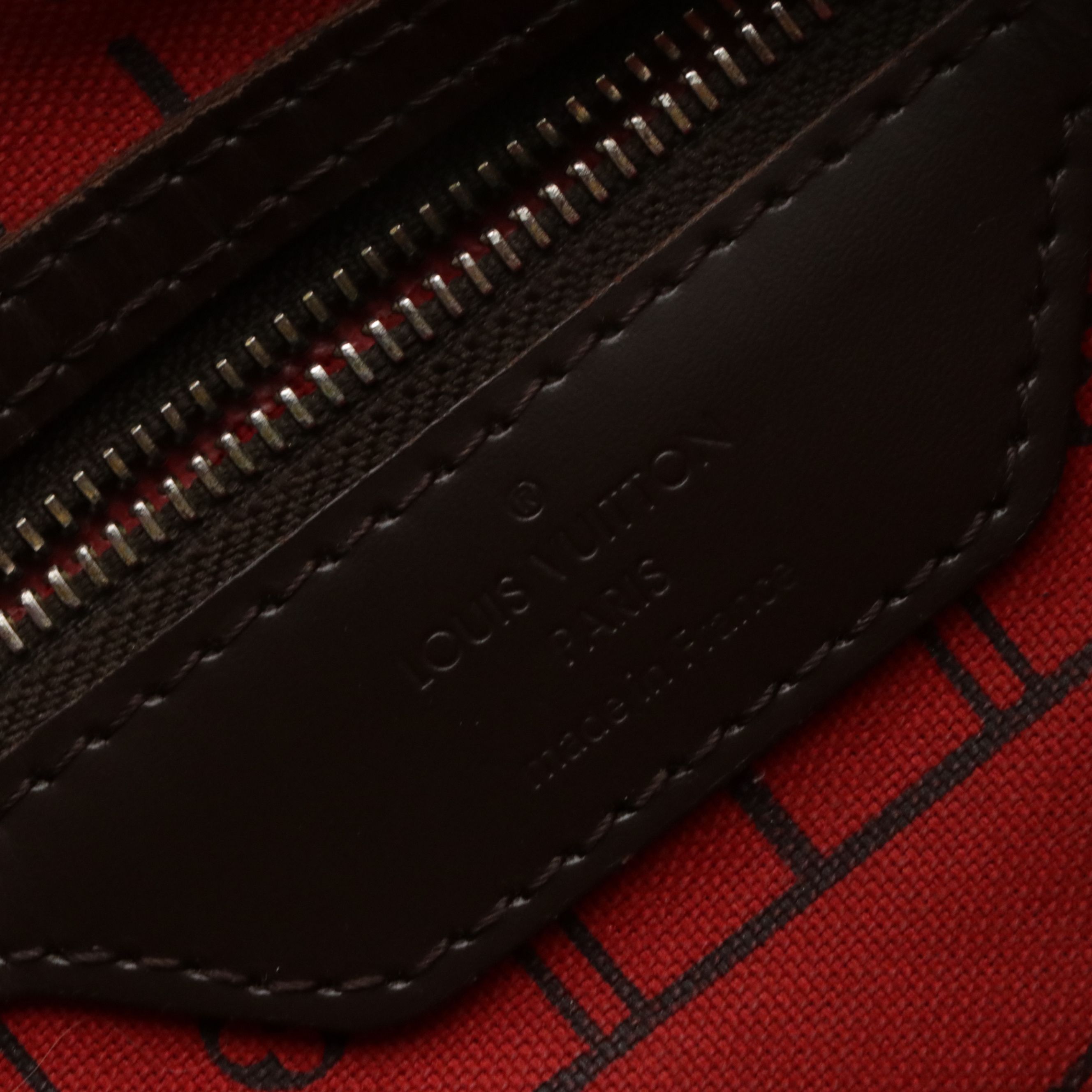 Louis Vuitton Neverfull PM Tote Bag in Damier Ebene Canvas and leather