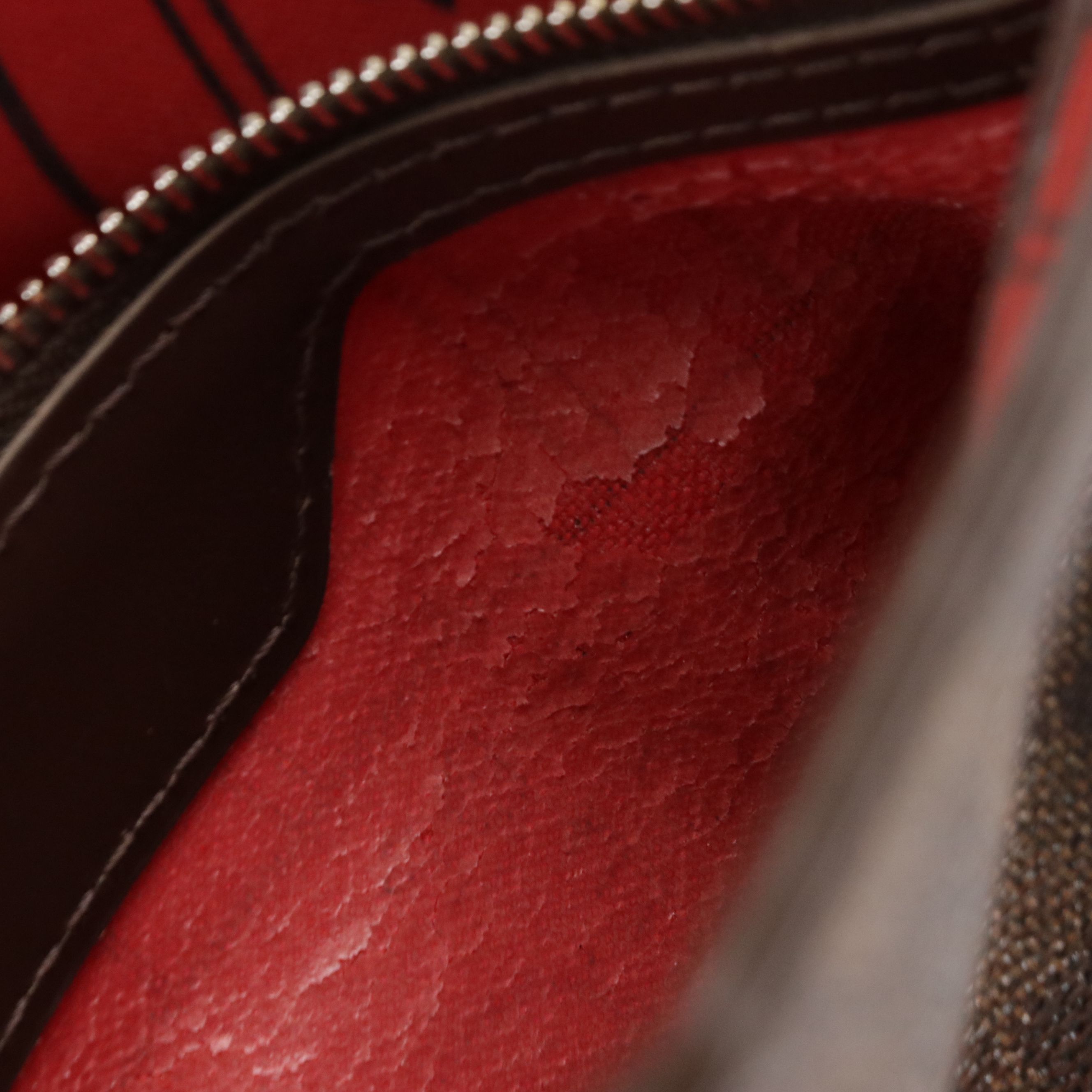 Louis Vuitton Neverfull PM Tote Bag in Damier Ebene Canvas and leather